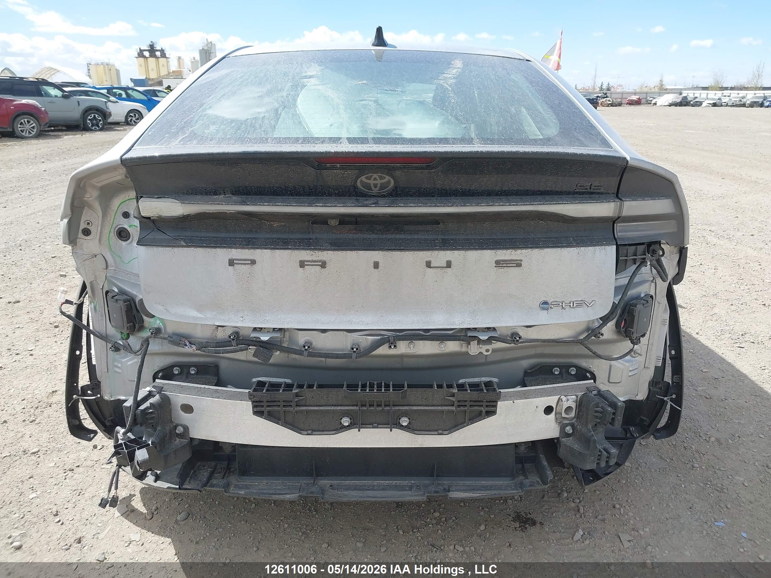 TOYOTA PRIUS image 6