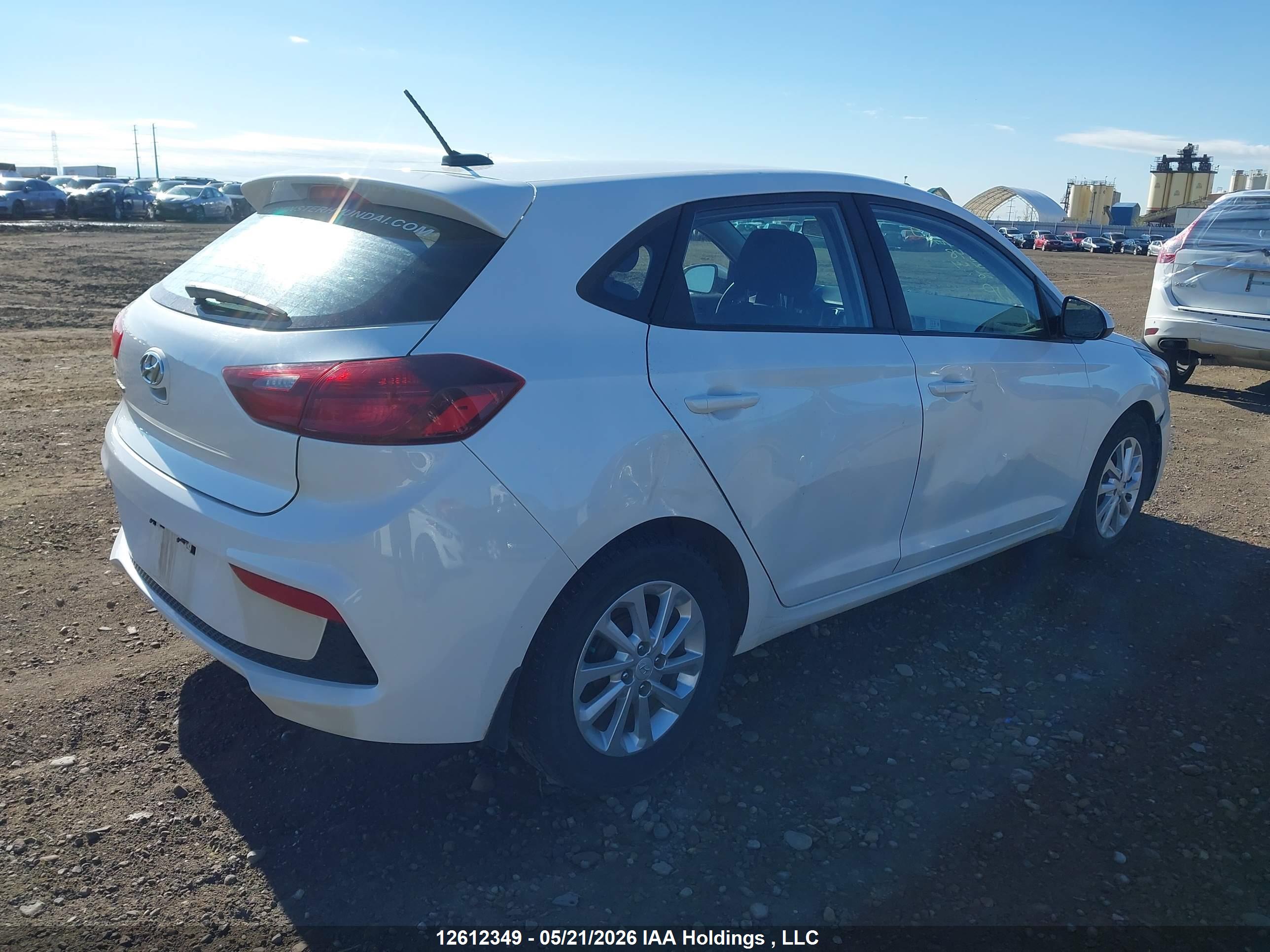 HYUNDAI ACCENT image 4