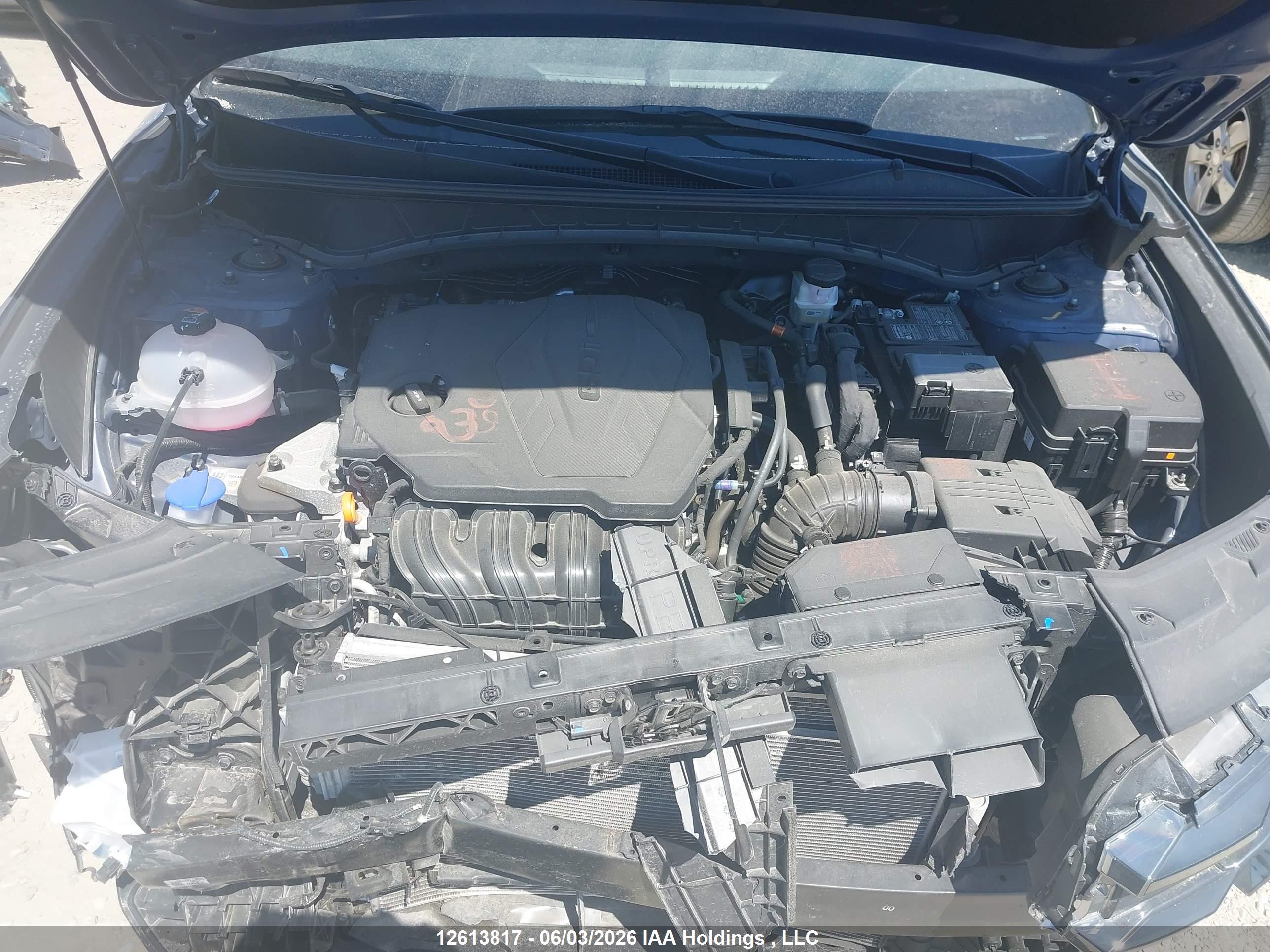 HYUNDAI TUCSON image 10