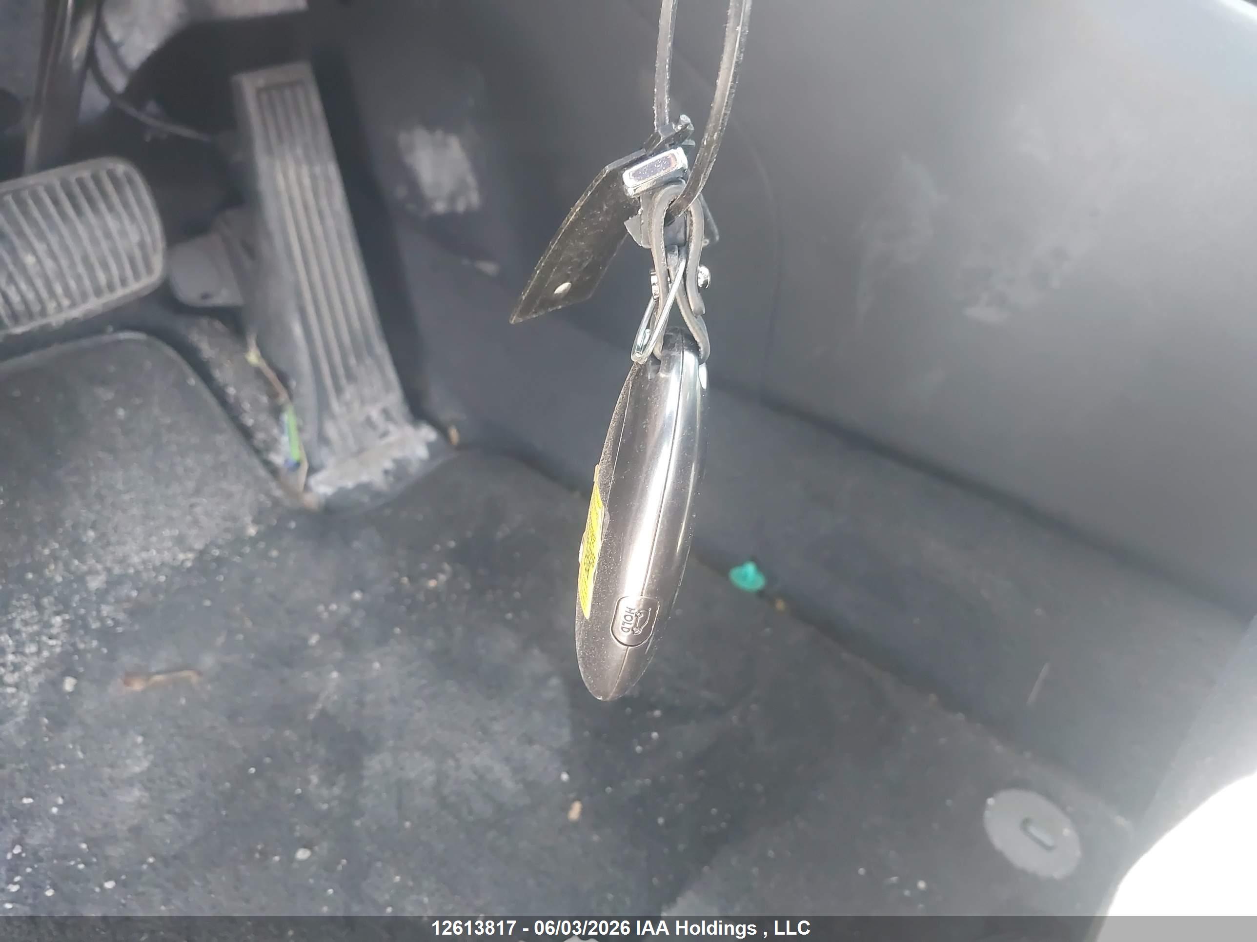 HYUNDAI TUCSON image 11