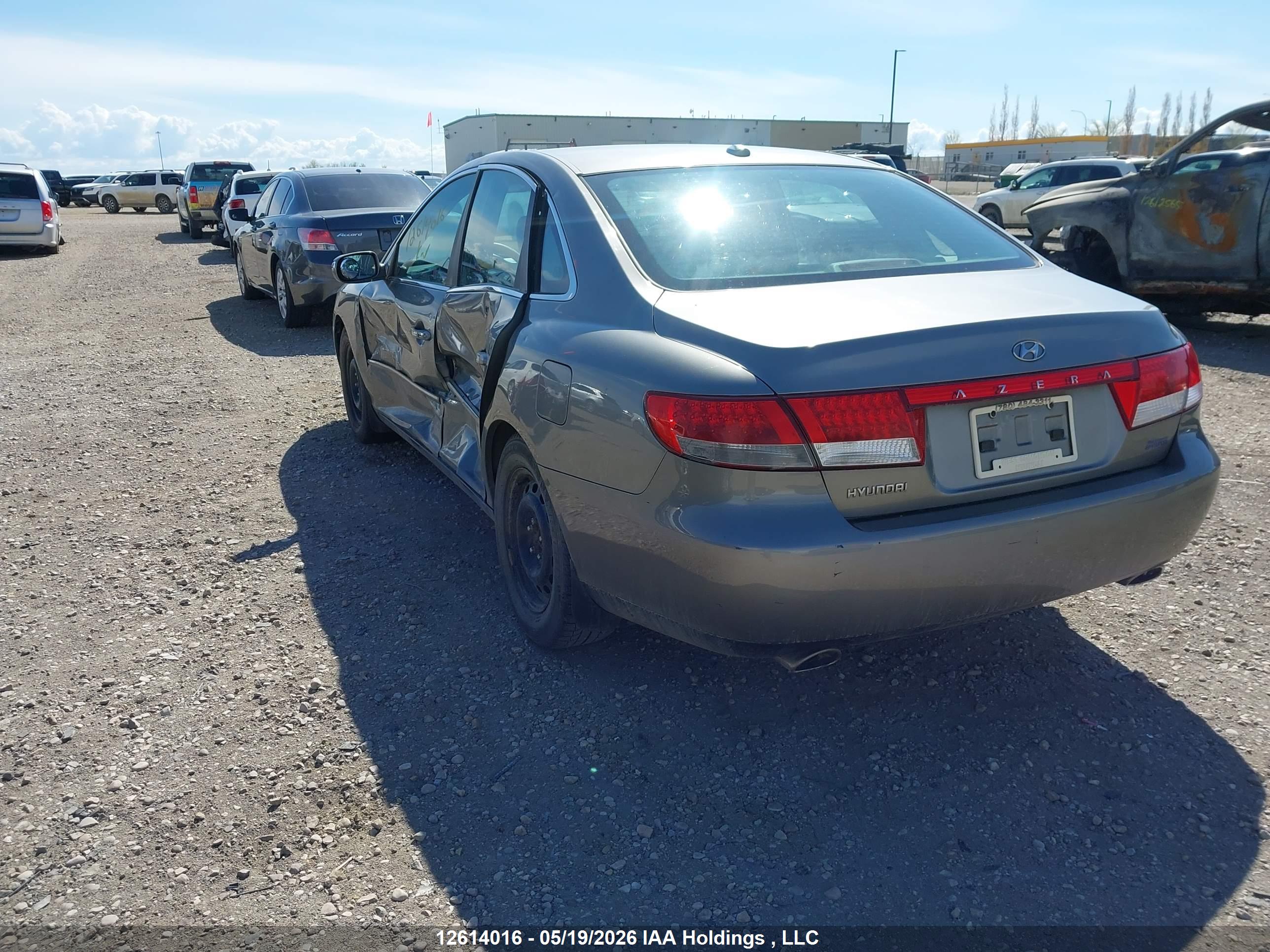 HYUNDAI AZERA image 3