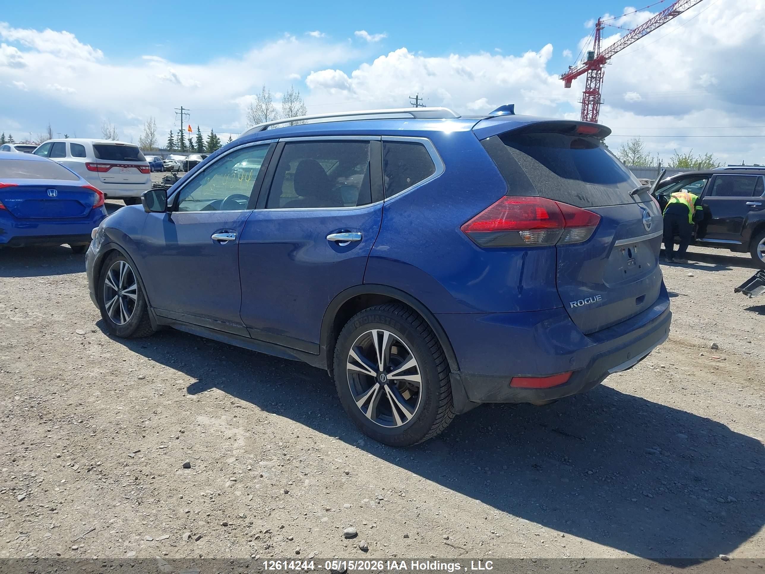 NISSAN ROGUE image 3