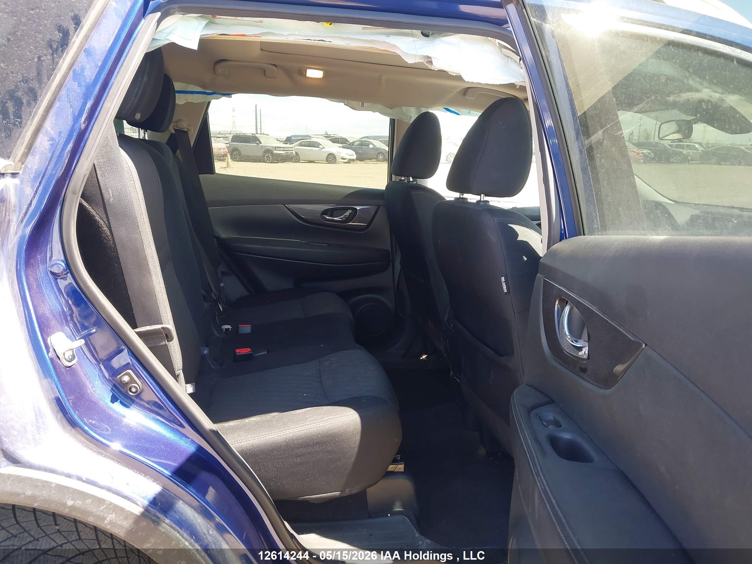 NISSAN ROGUE image 8