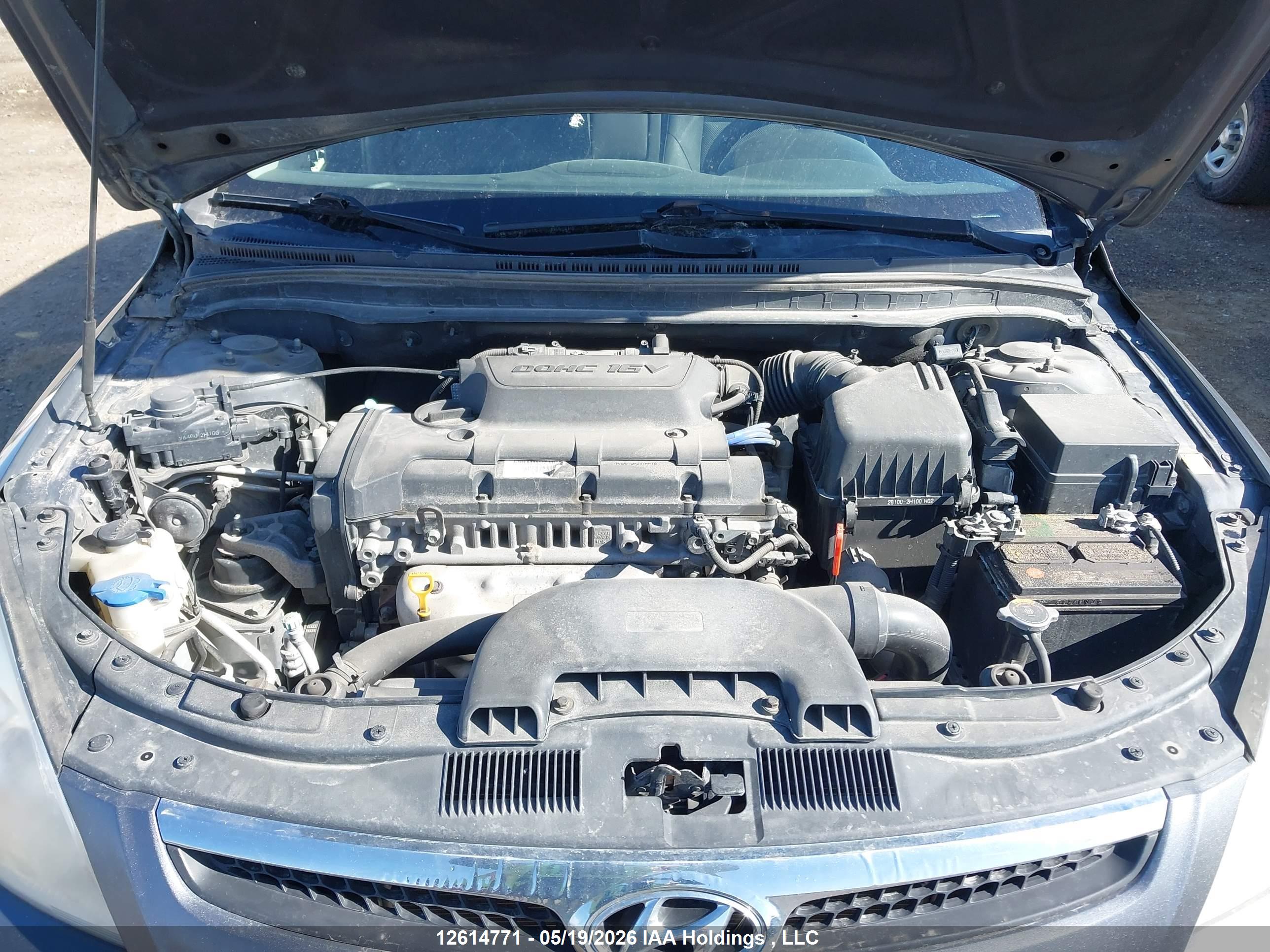 HYUNDAI ELANTRA image 10