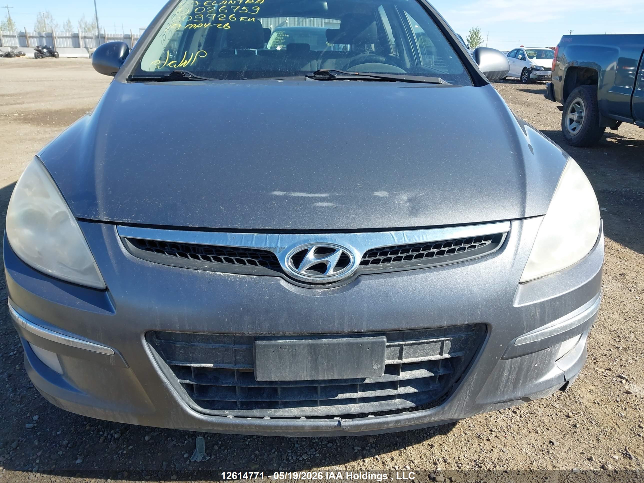 HYUNDAI ELANTRA image 6