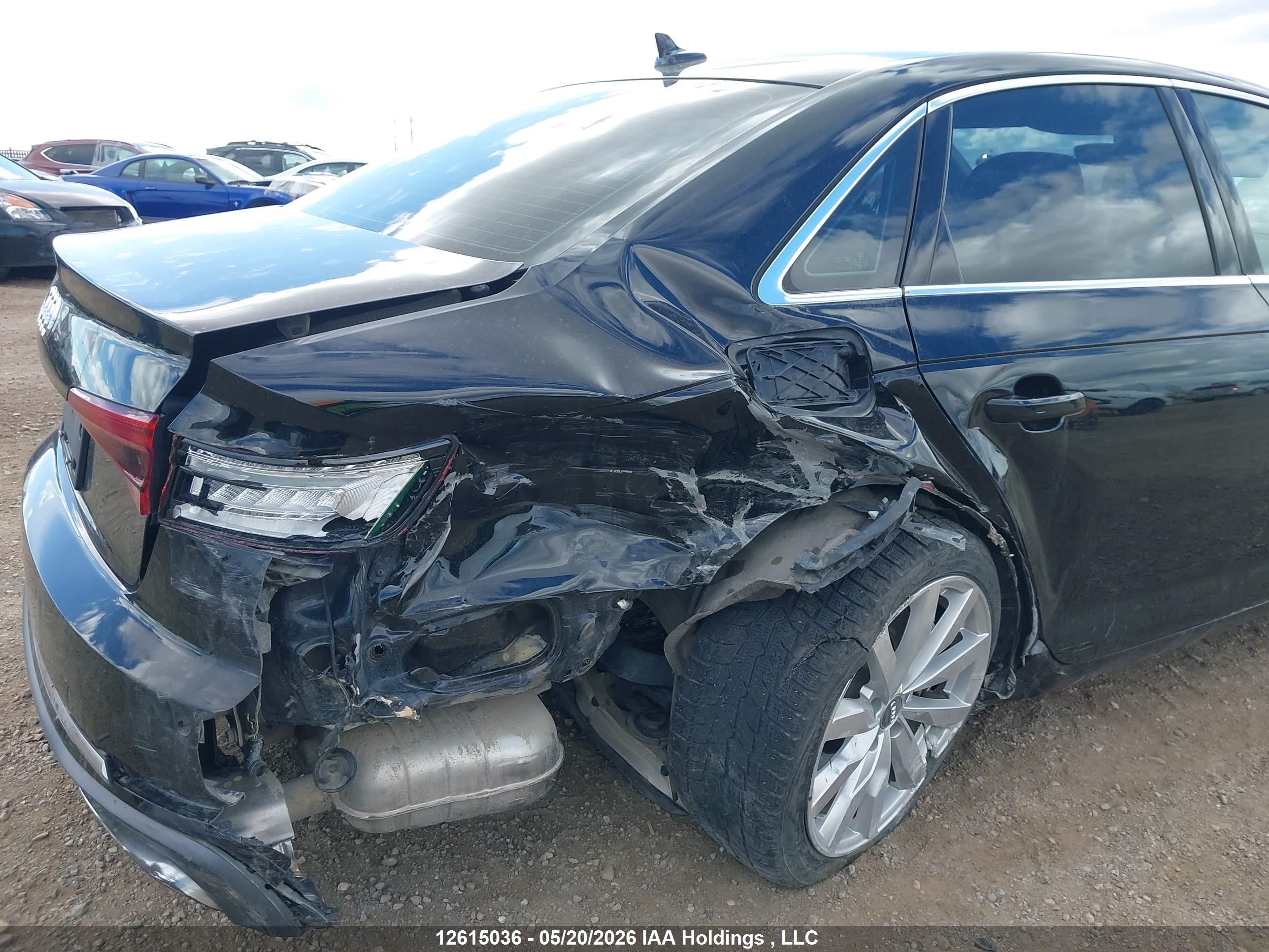 AUDI A4 image 6