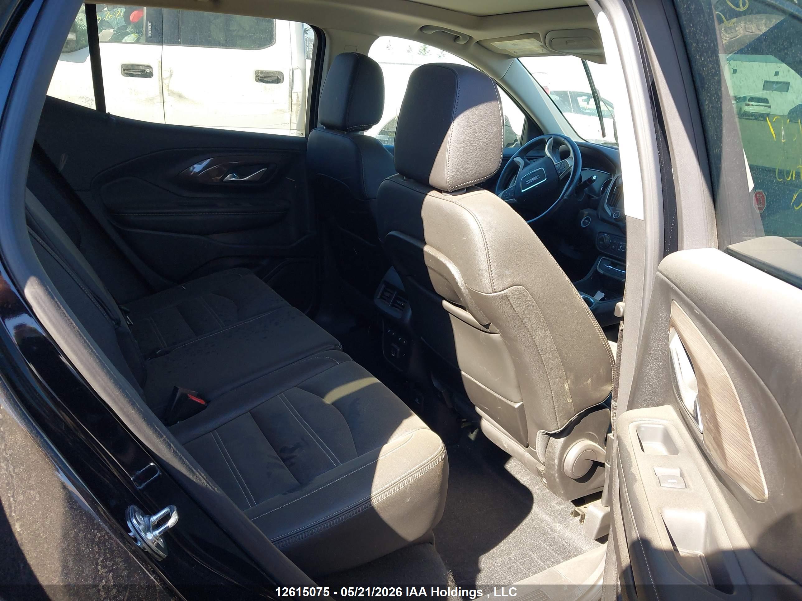 GMC TERRAIN image 8