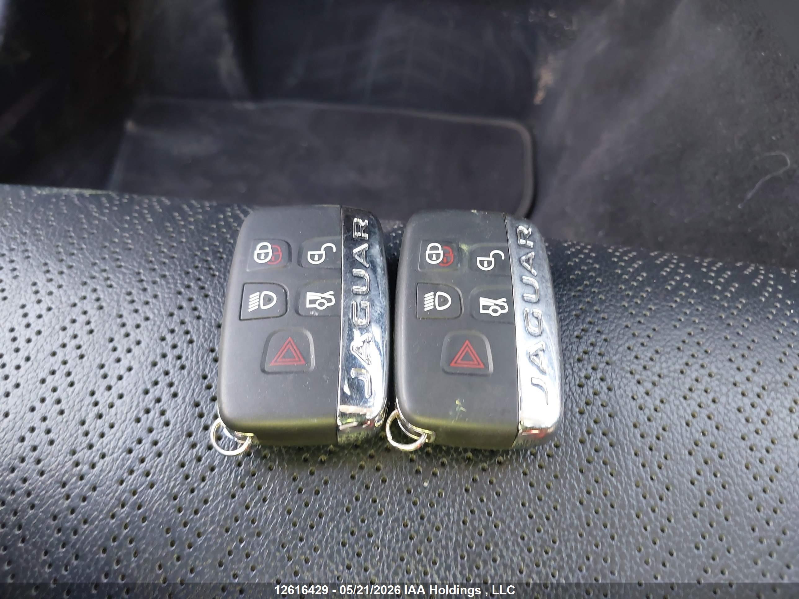 JAGUAR XF image 11