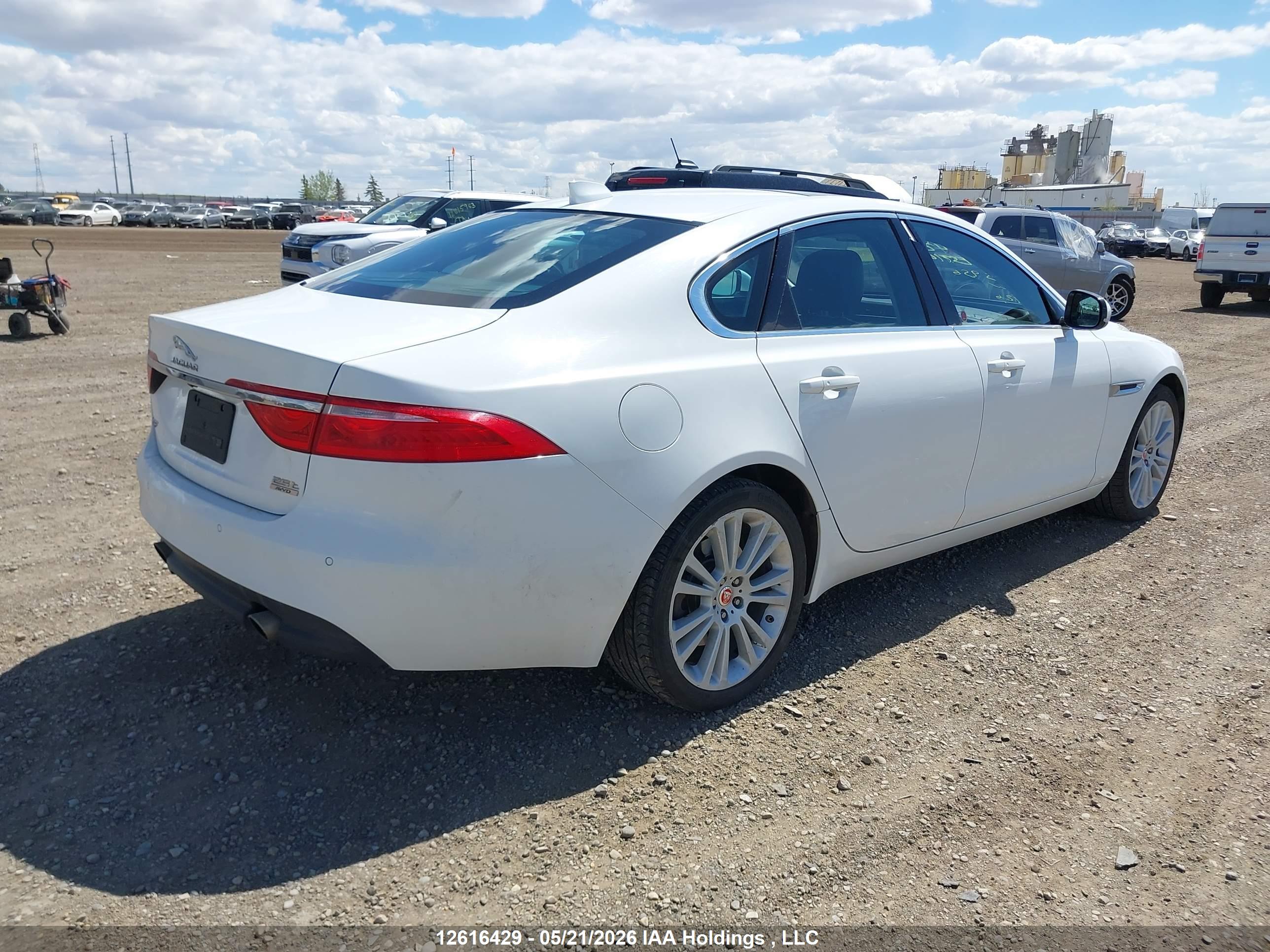 JAGUAR XF image 4