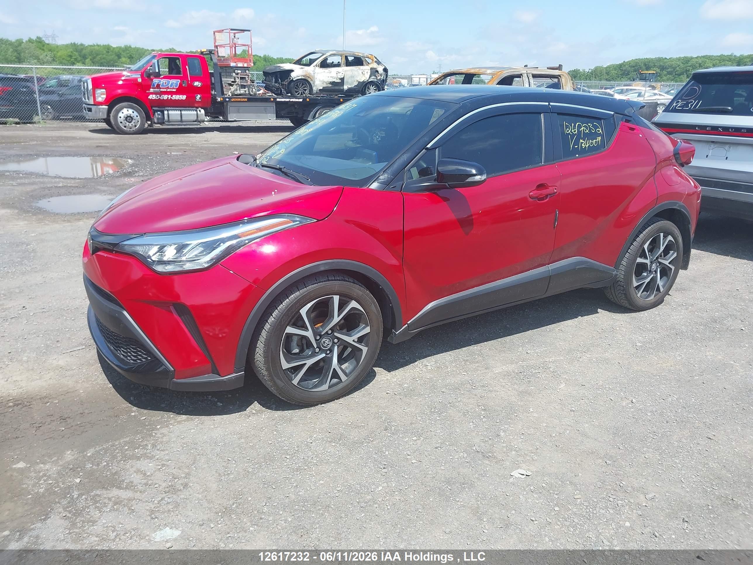 TOYOTA C-HR image 2