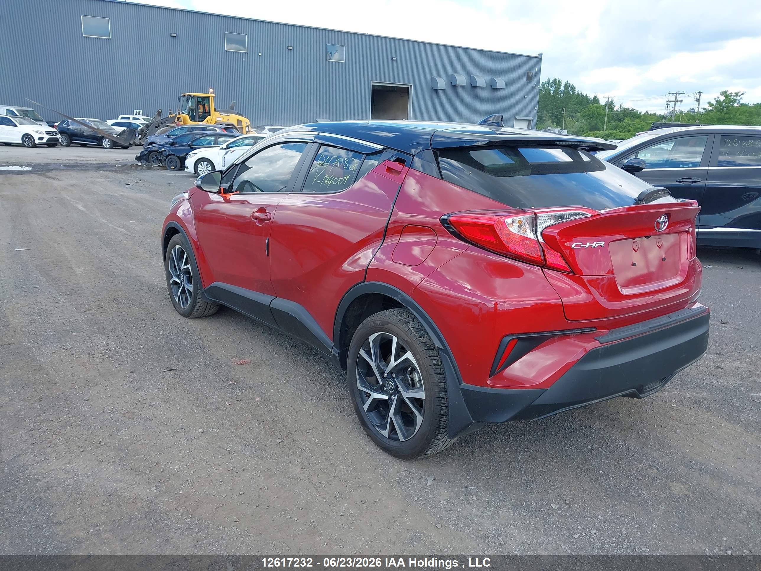 TOYOTA C-HR image 3