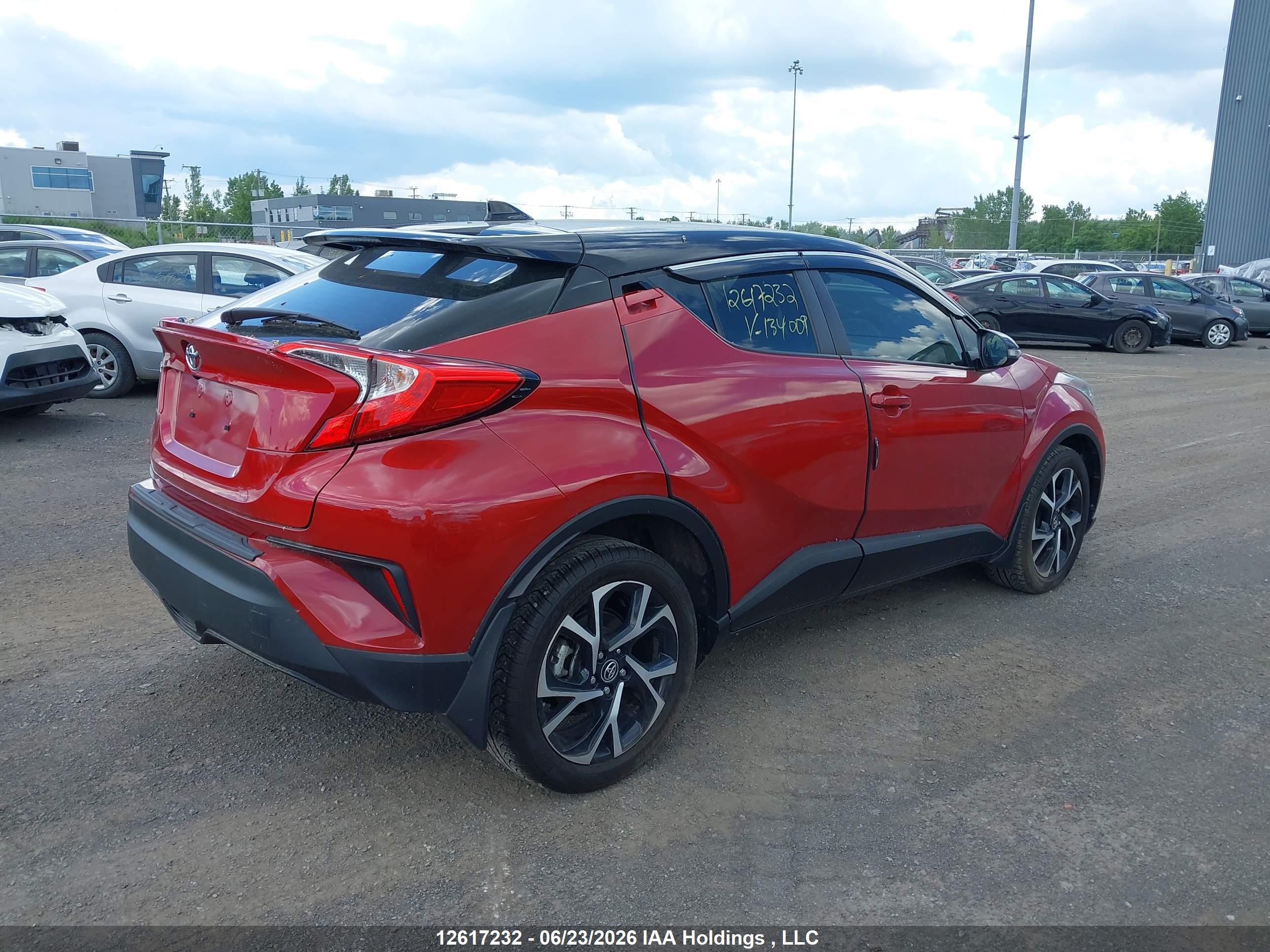 TOYOTA C-HR image 4