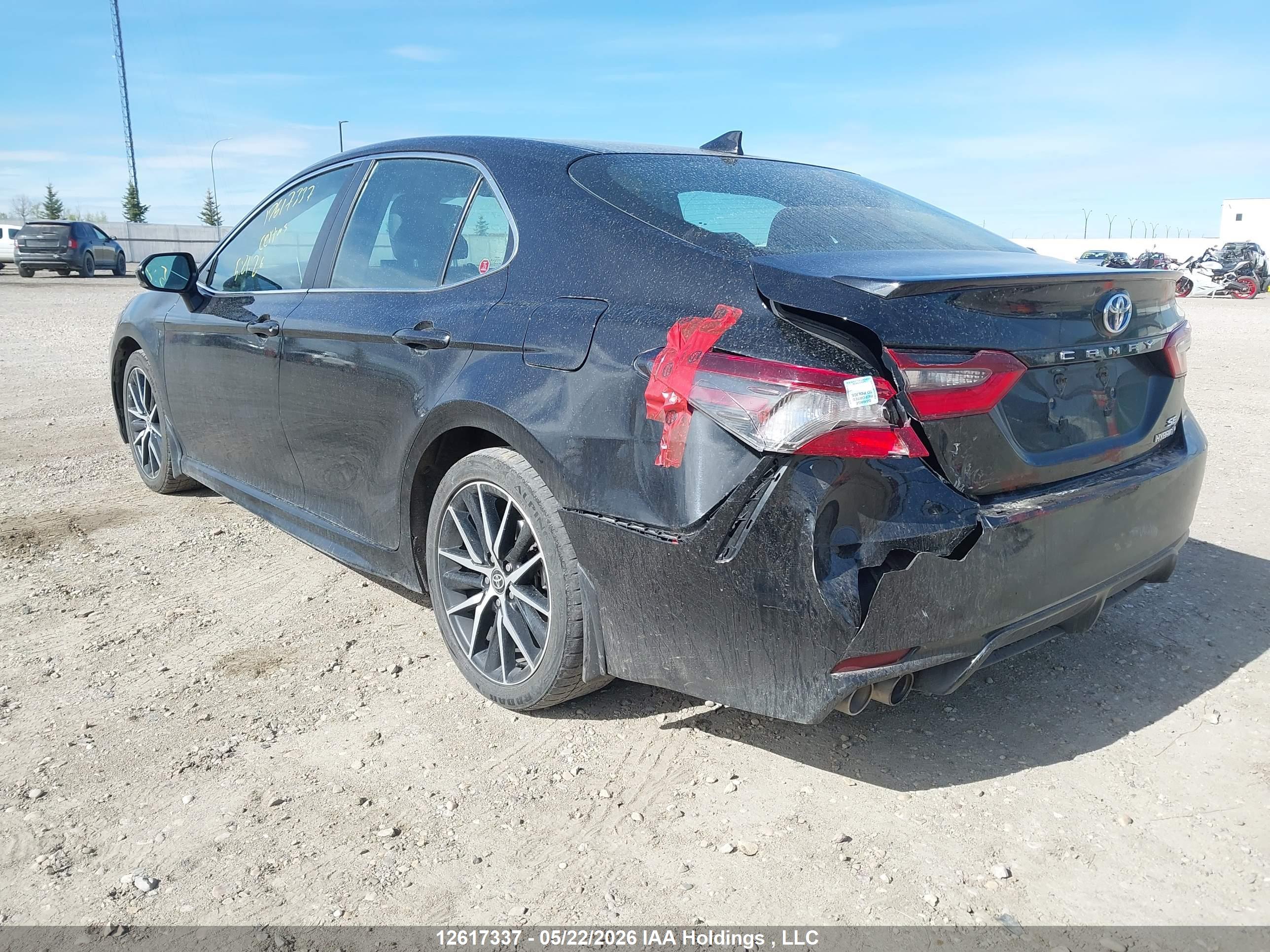 TOYOTA CAMRY image 3