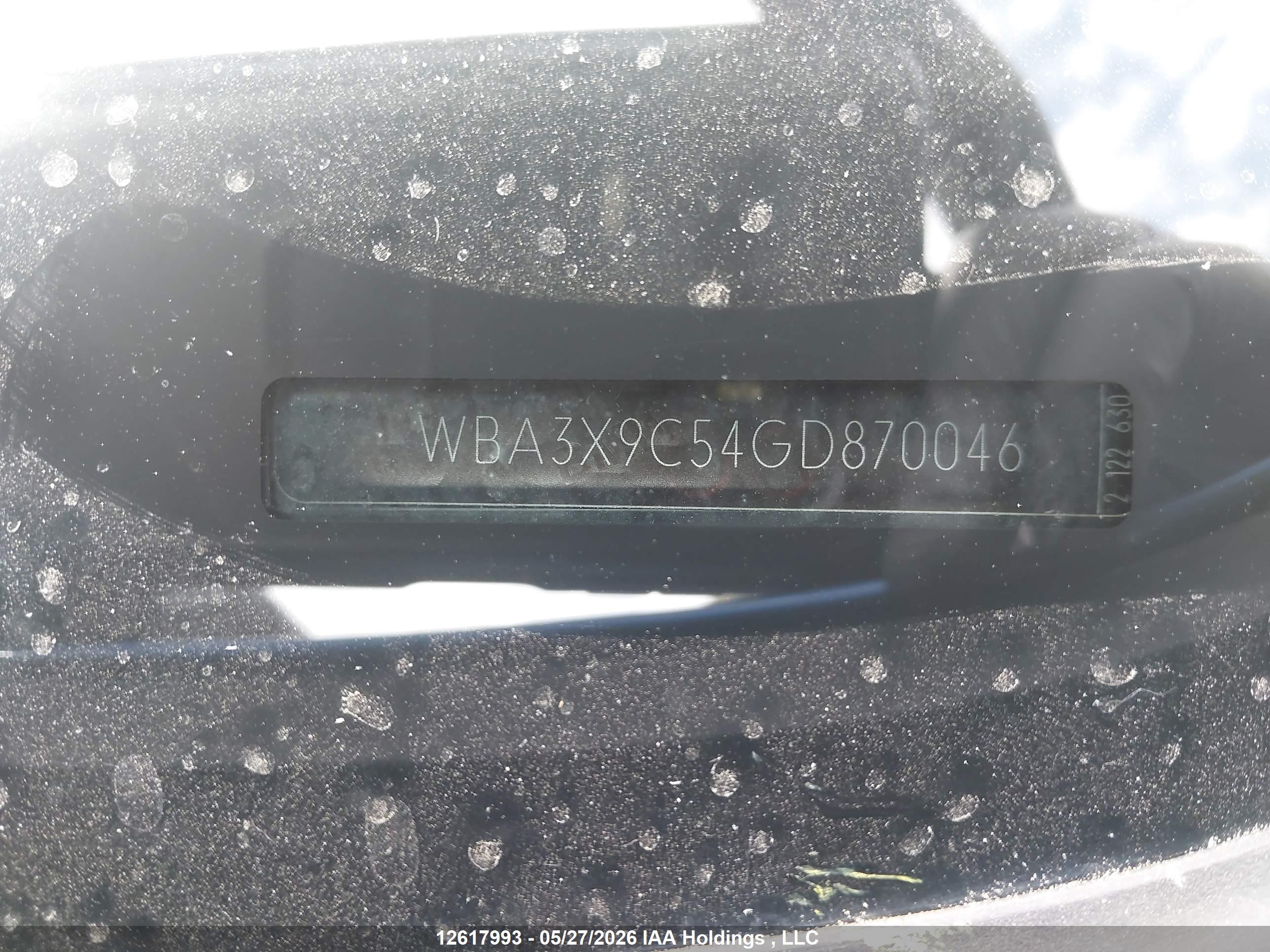 BMW 335I image 9