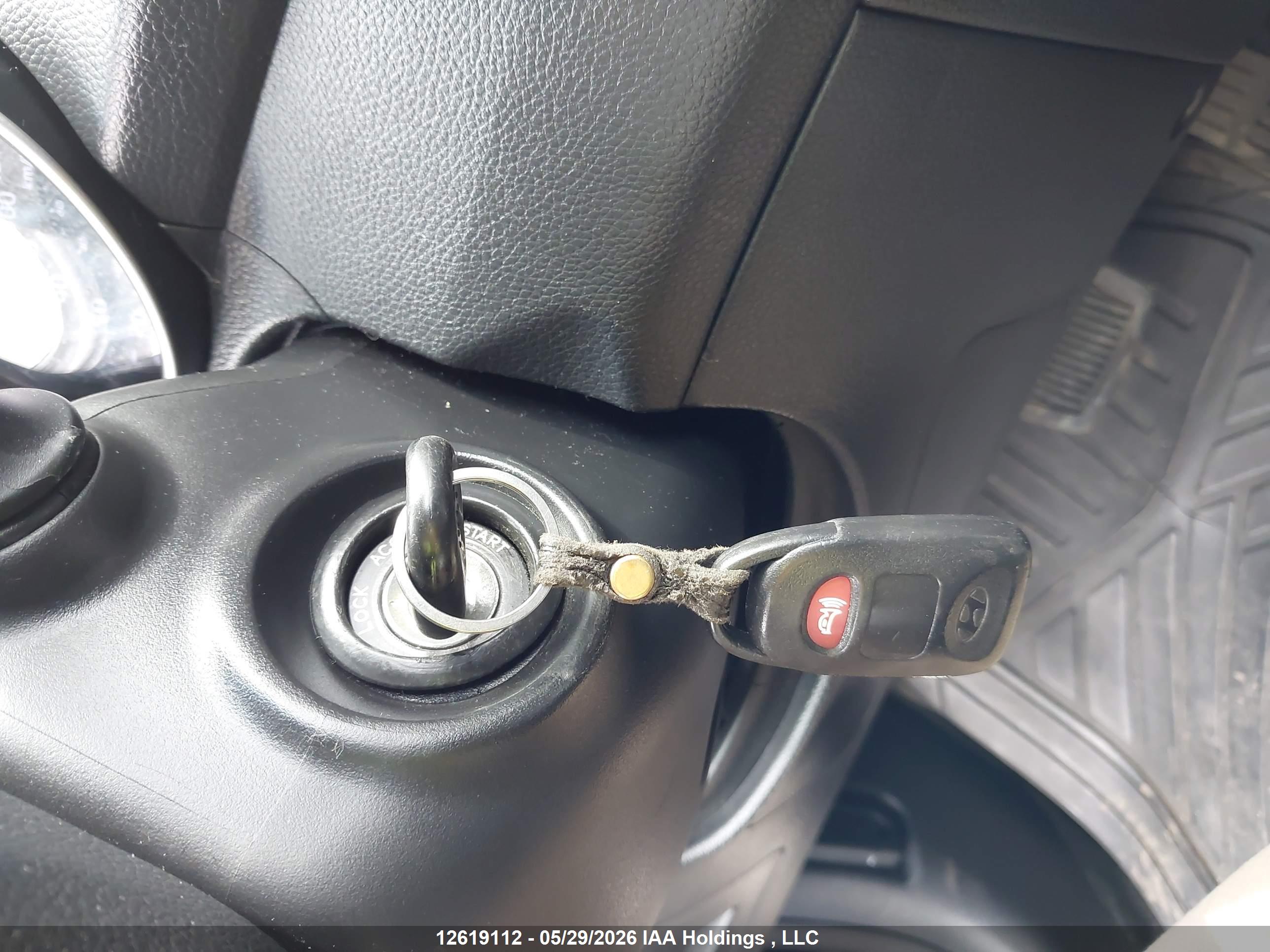 HYUNDAI ELANTRA image 11