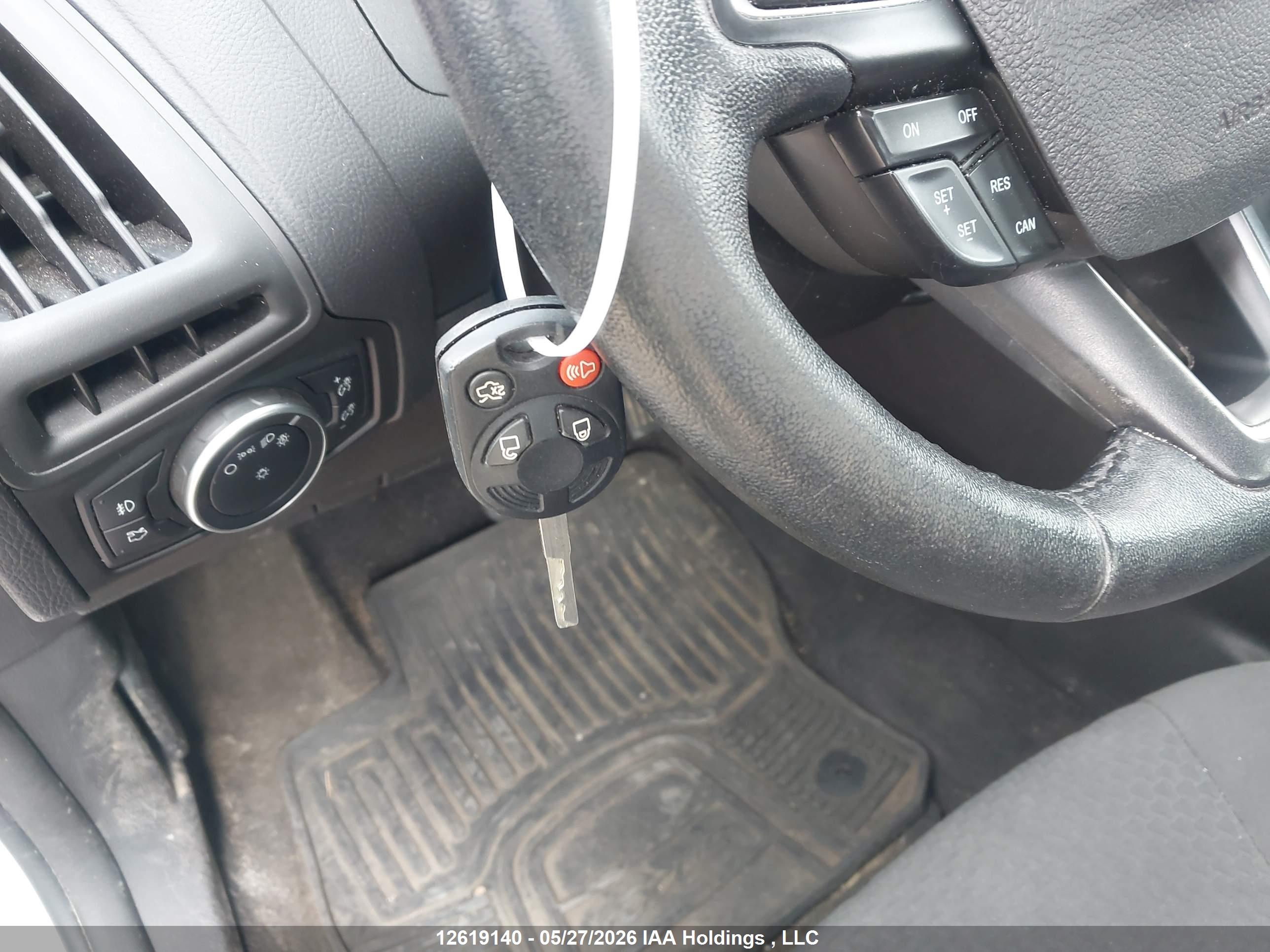 FORD FOCUS image 11