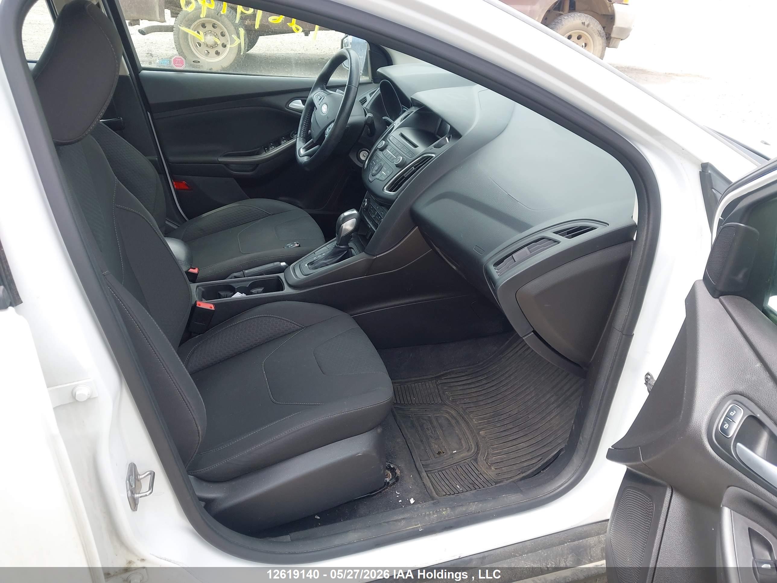 FORD FOCUS image 5