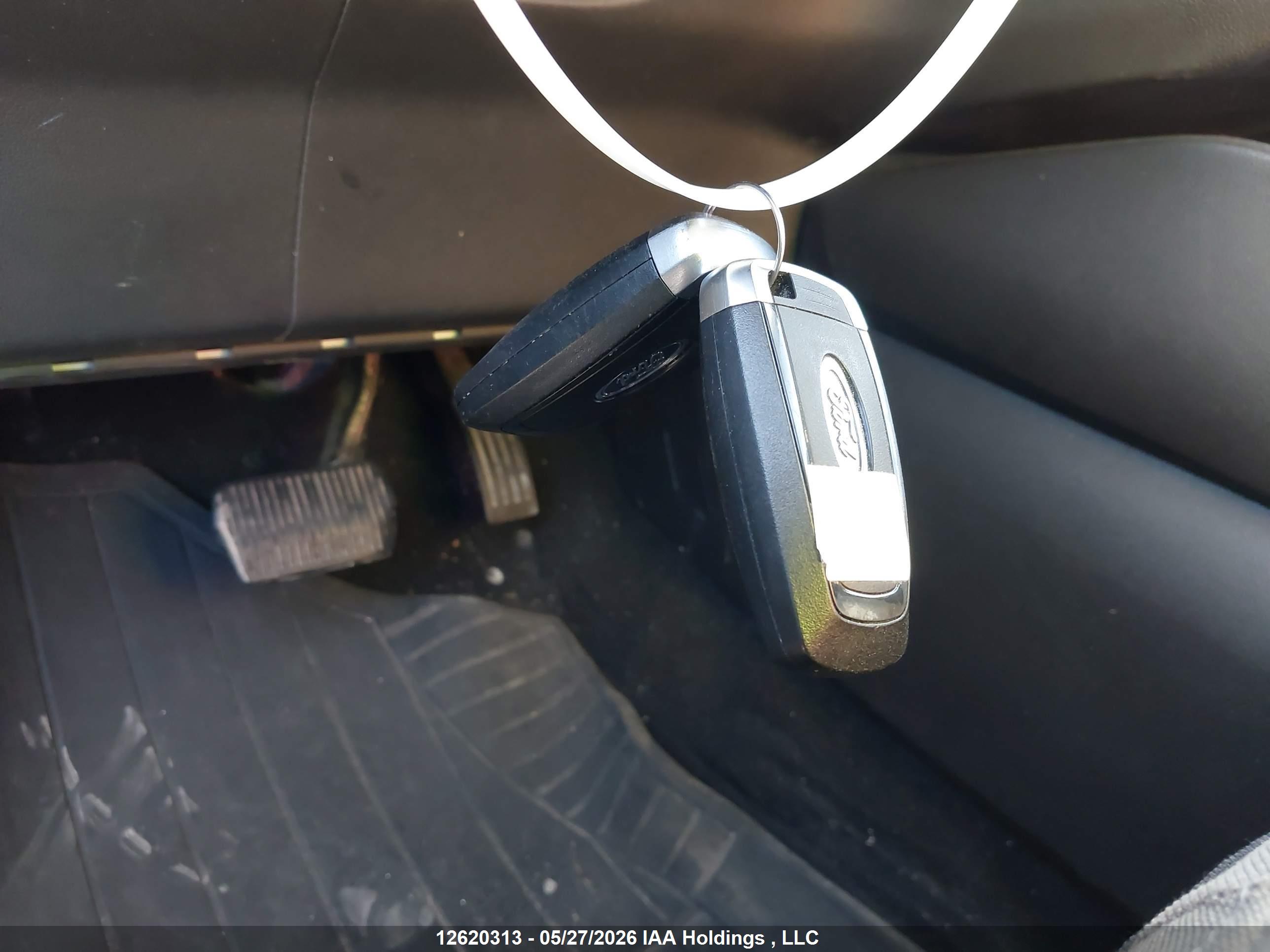 FORD ESCAPE image 11