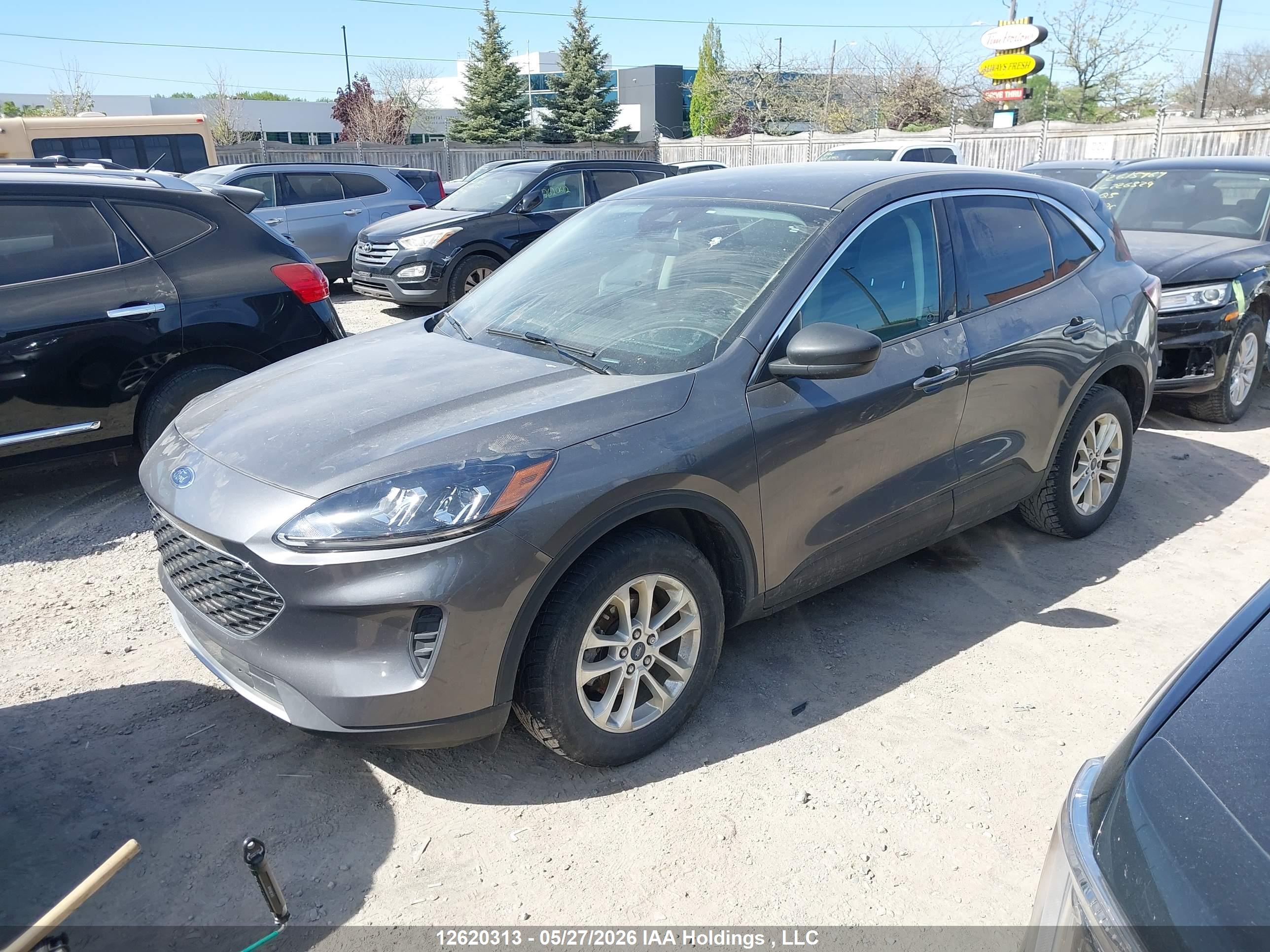 FORD ESCAPE image 2