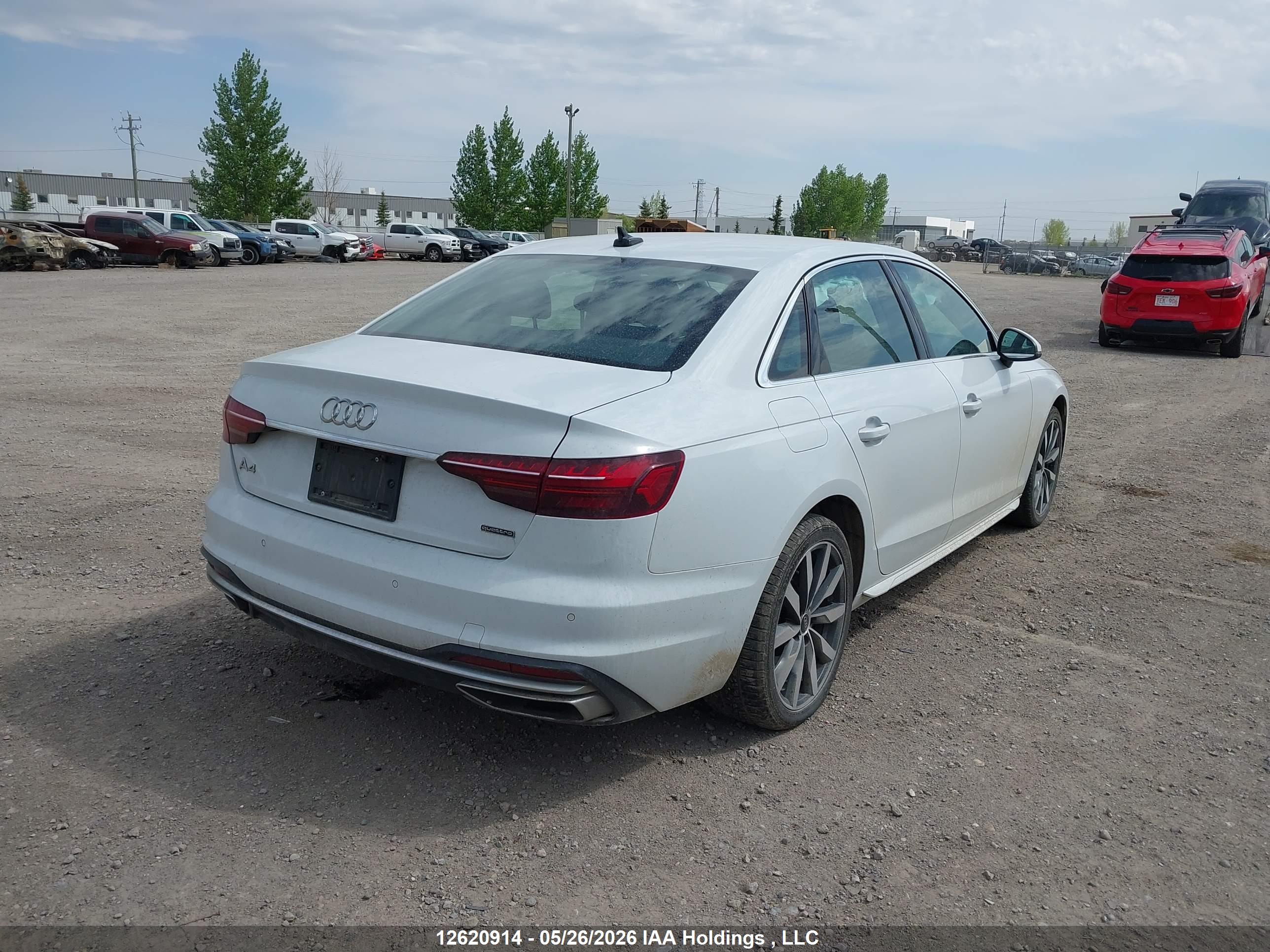 AUDI A4 image 4