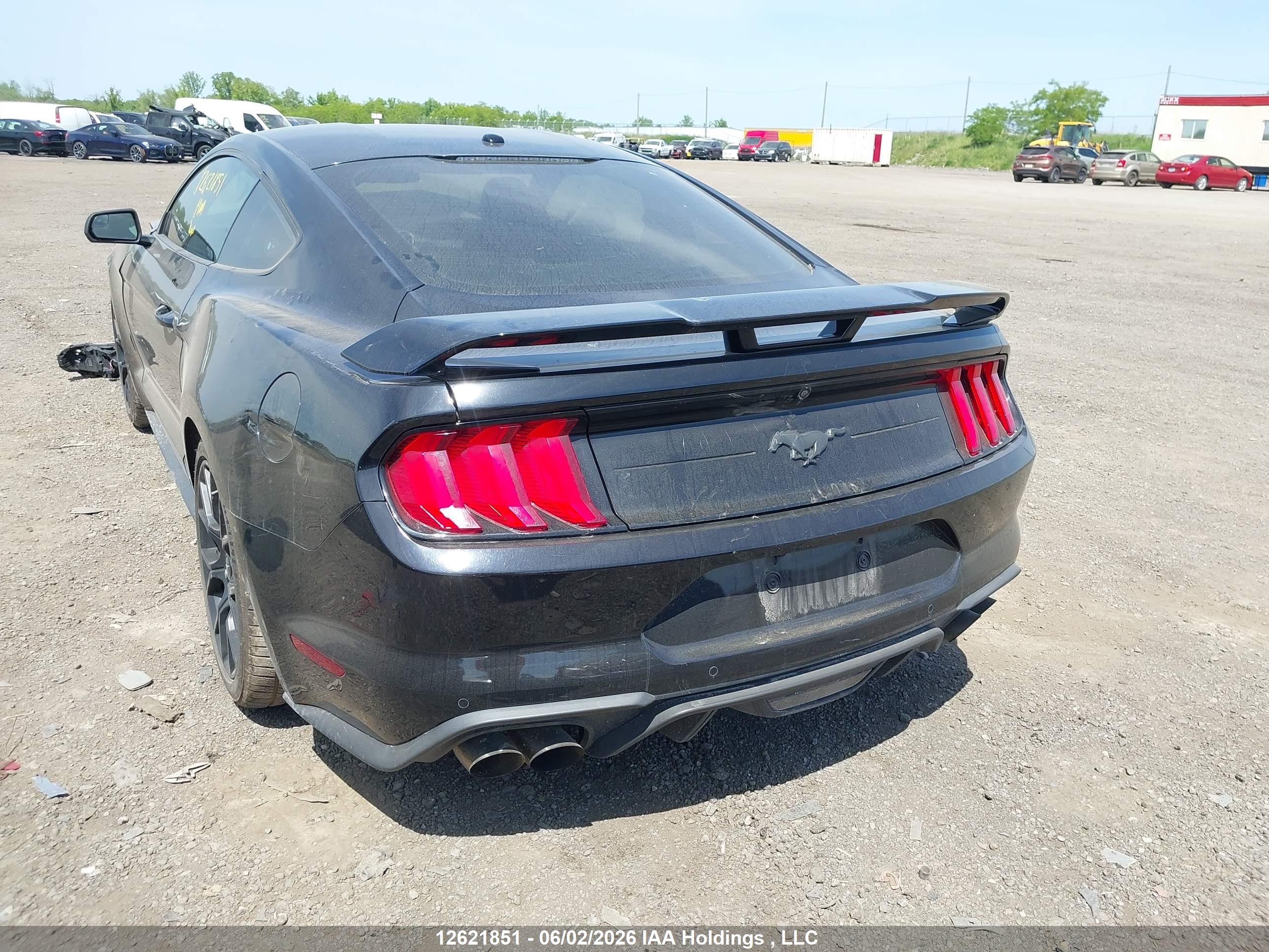 FORD MUSTANG image 3