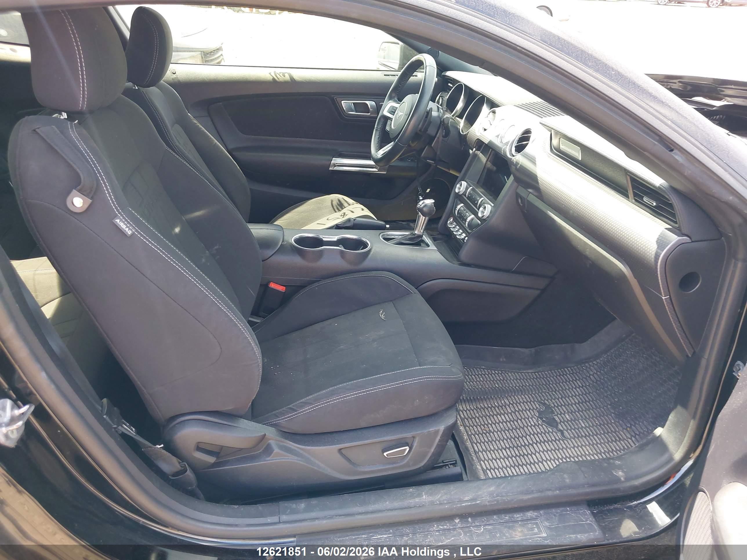 FORD MUSTANG image 5
