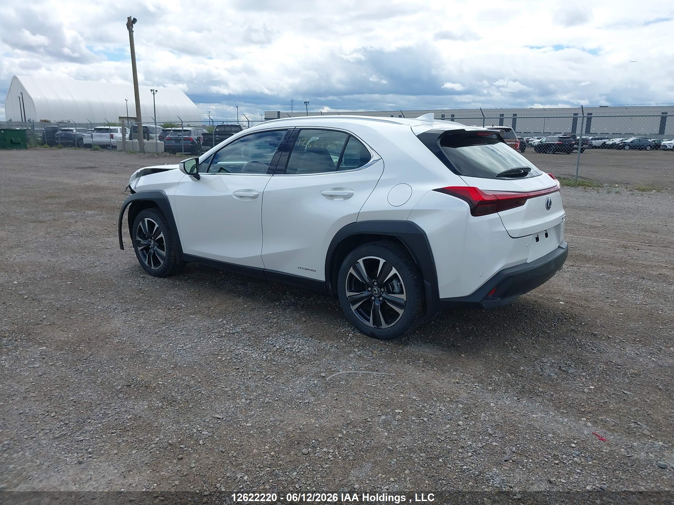 LEXUS UX image 3