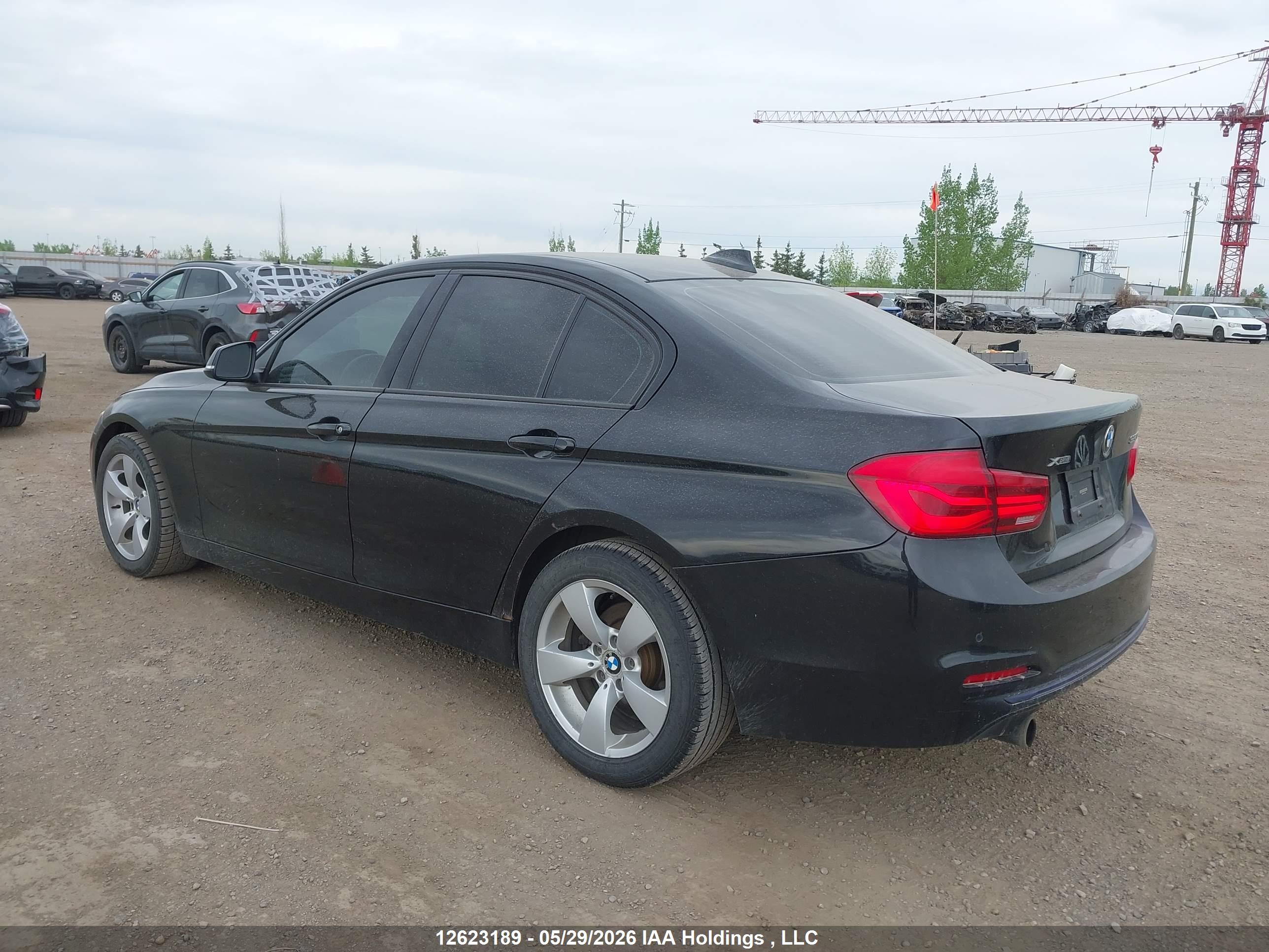 BMW 320 image 3