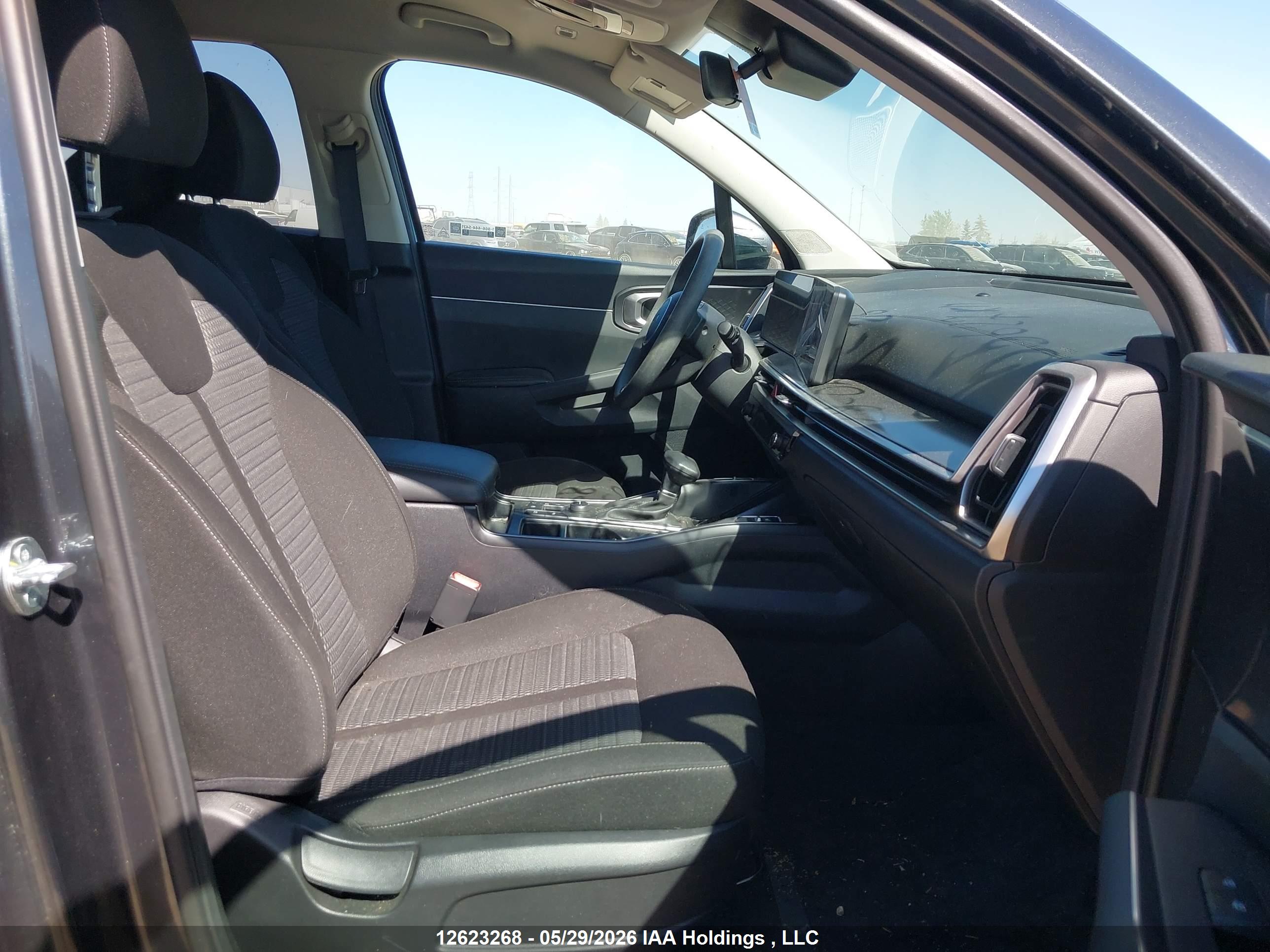 KIA SORENTO image 5