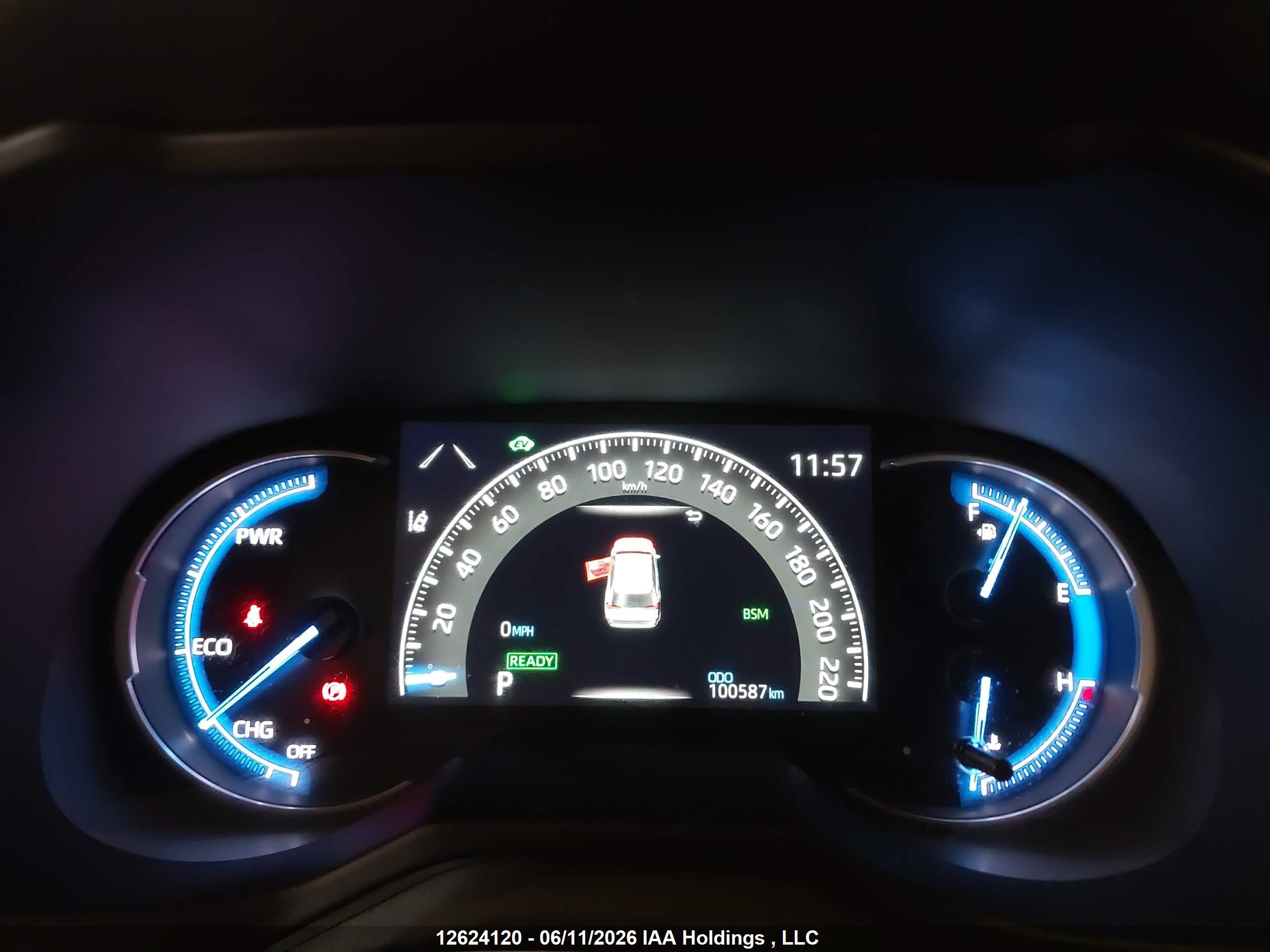 TOYOTA RAV4 image 7