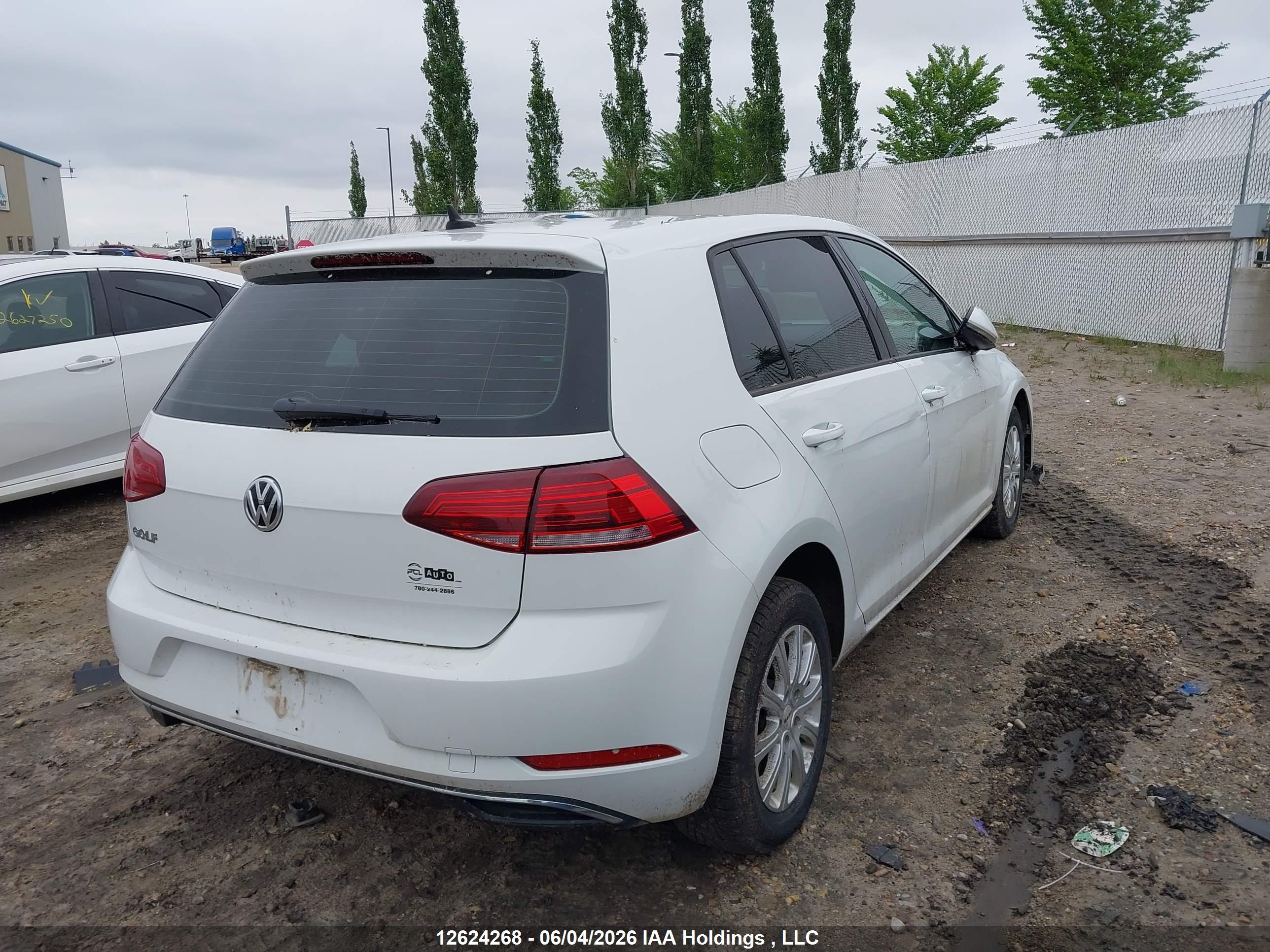 VOLKSWAGEN GOLF image 4