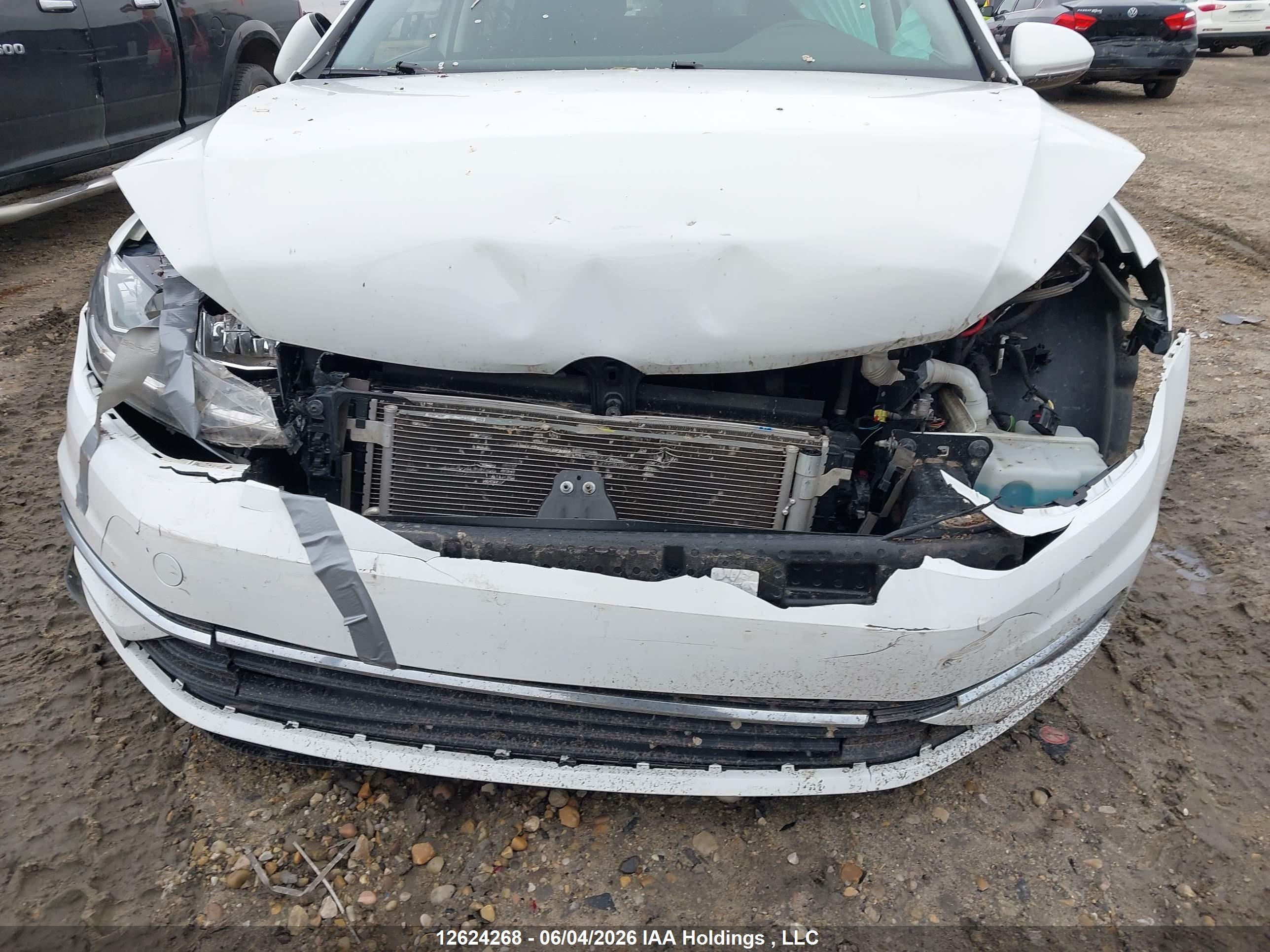 VOLKSWAGEN GOLF image 6