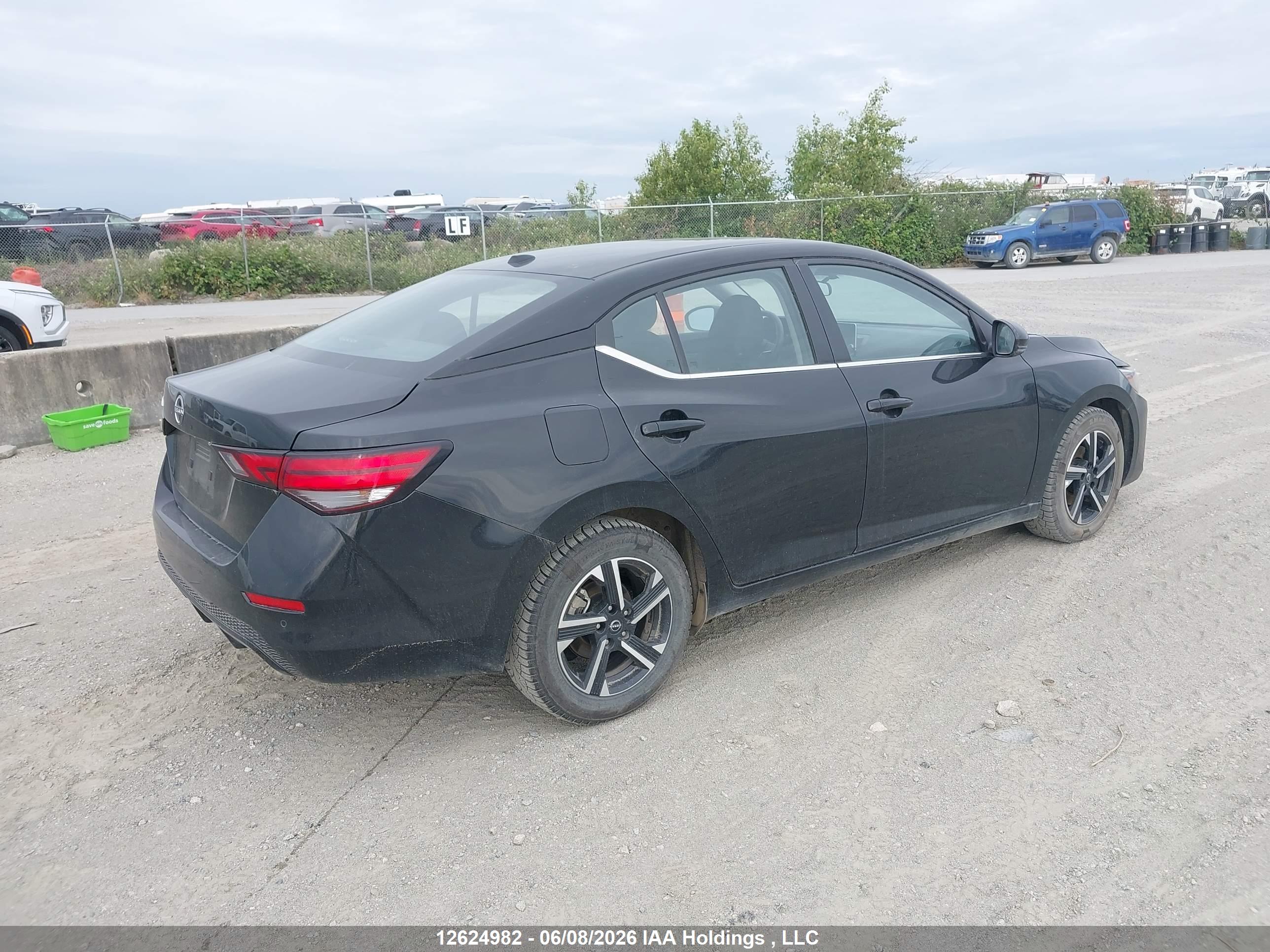 NISSAN SENTRA image 4