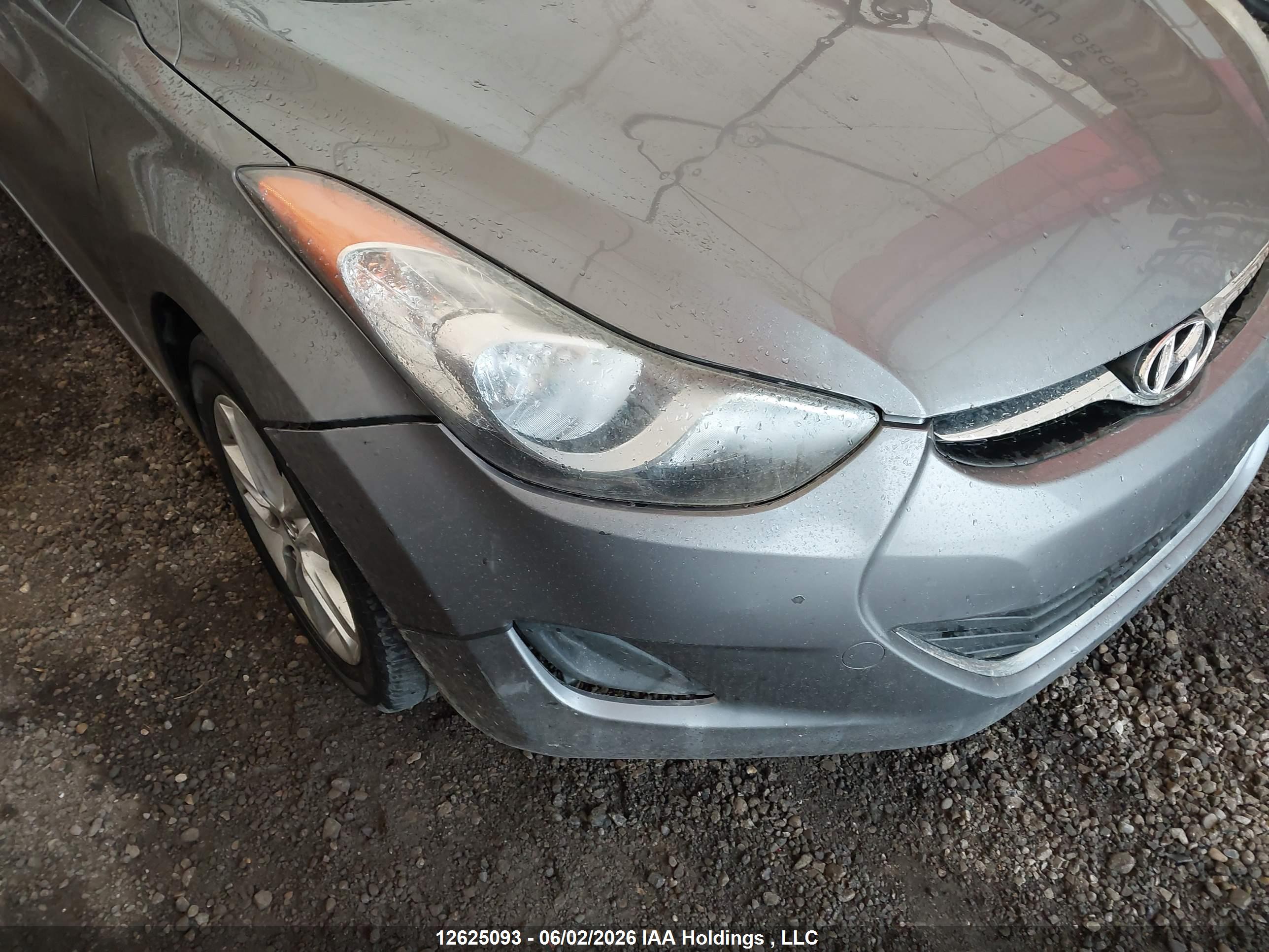 HYUNDAI ELANTRA image 6