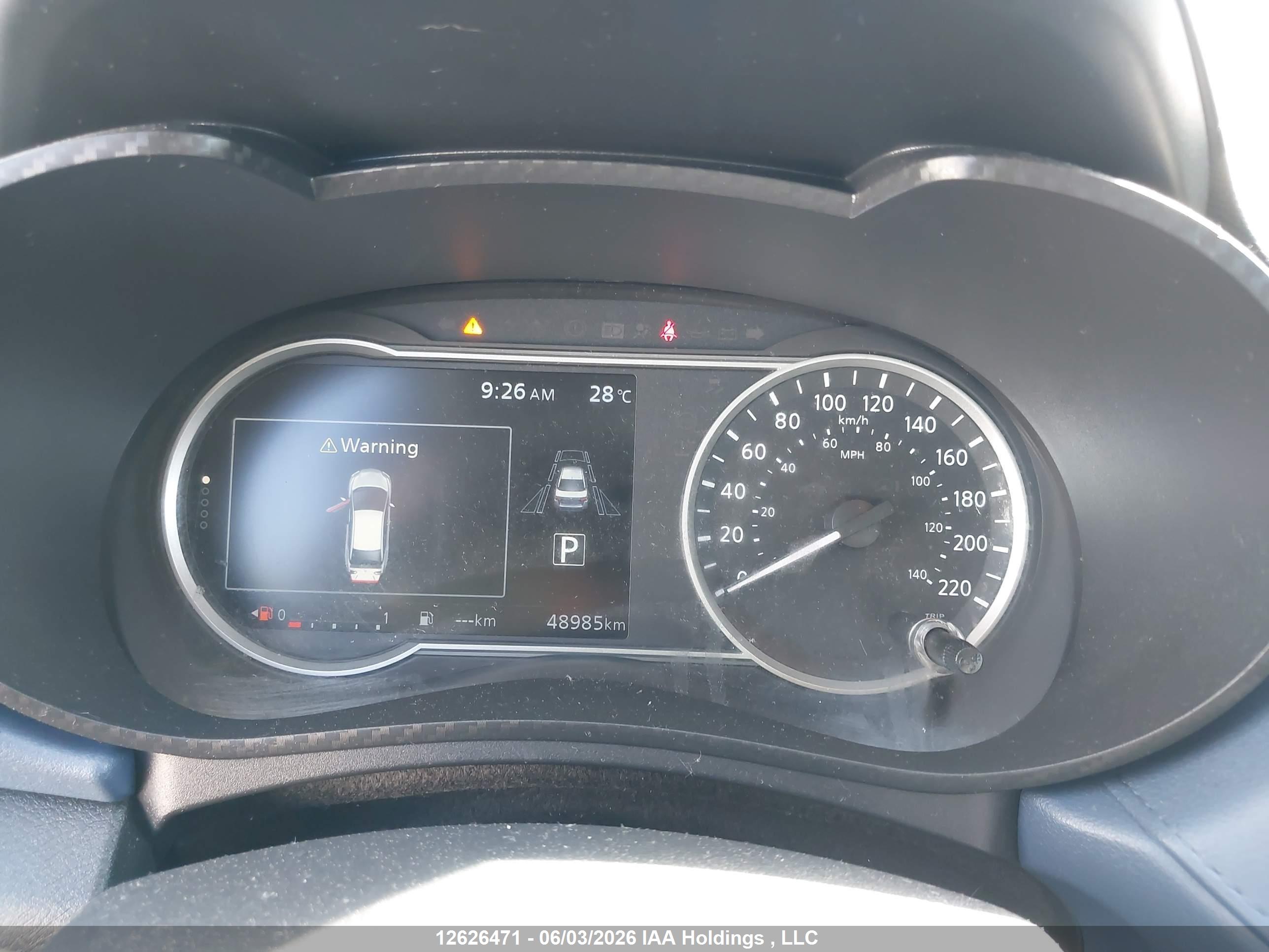 NISSAN VERSA image 7