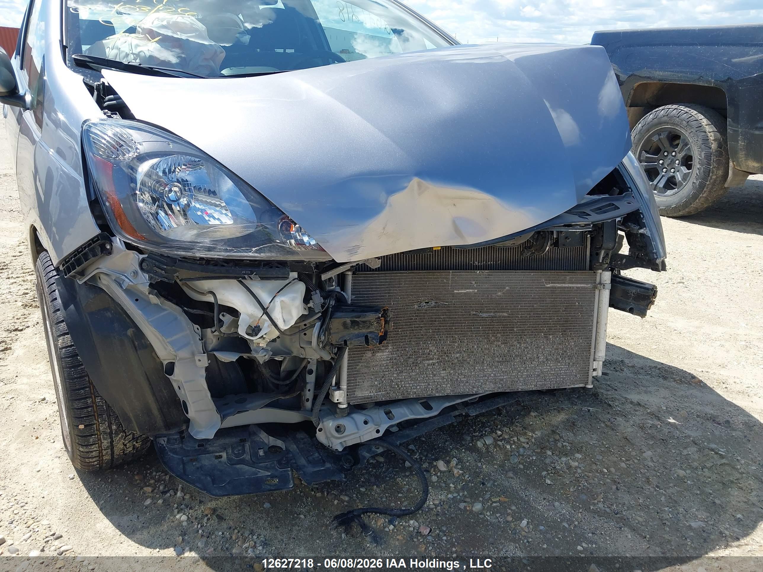 HONDA FIT image 6