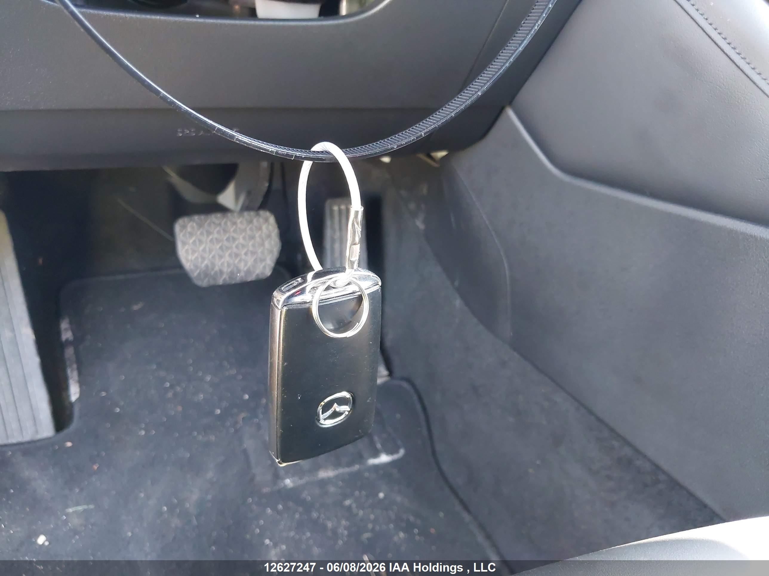MAZDA MAZDA3 image 11