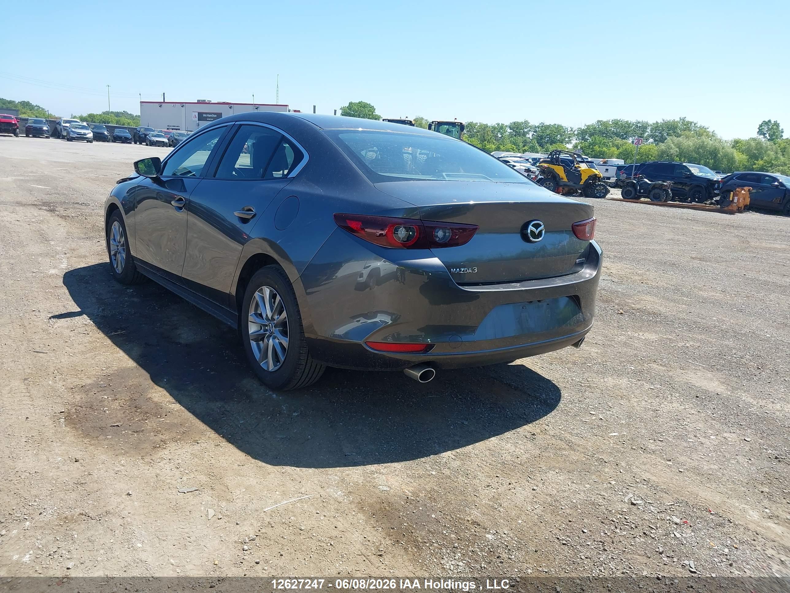 MAZDA MAZDA3 image 3
