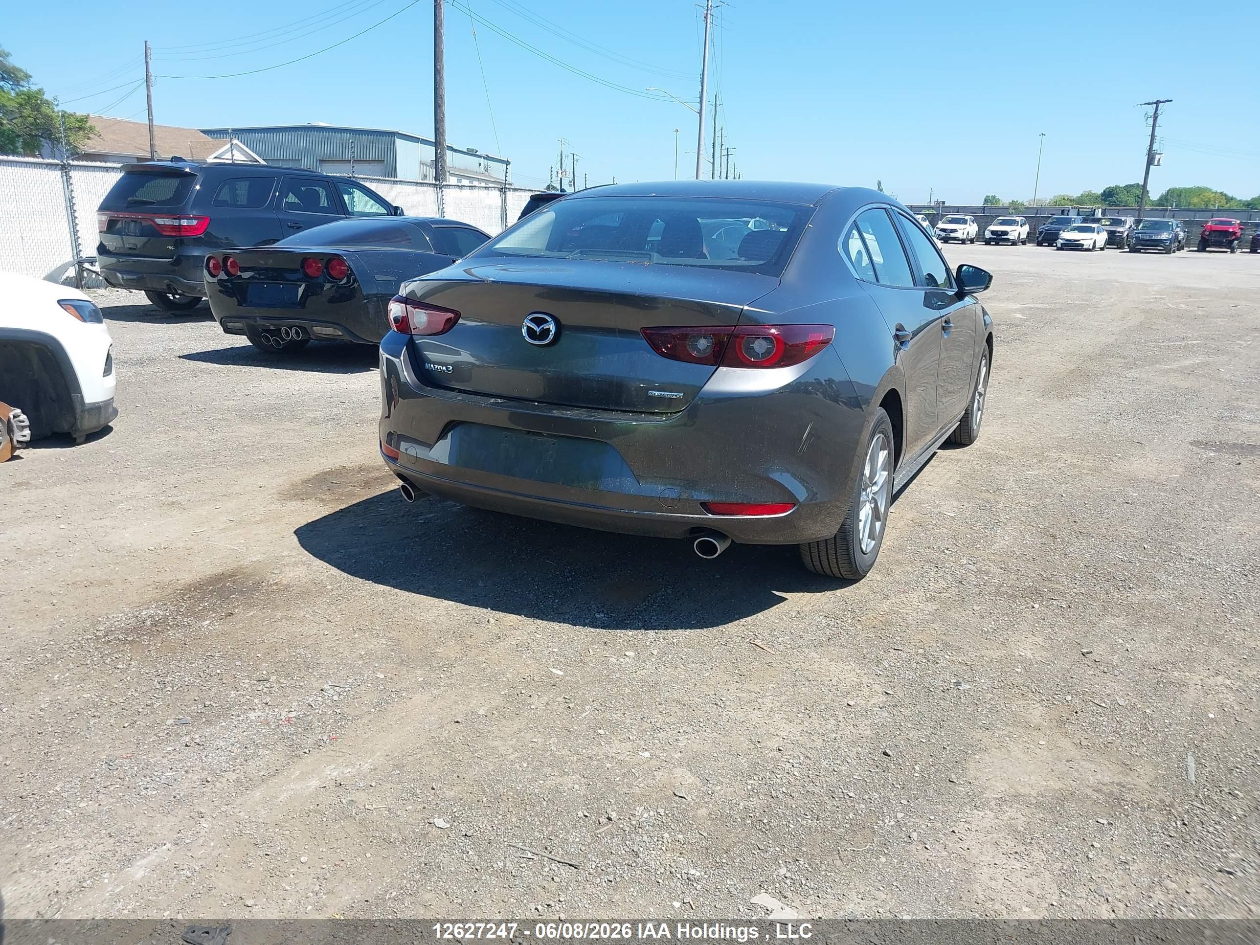 MAZDA MAZDA3 image 4