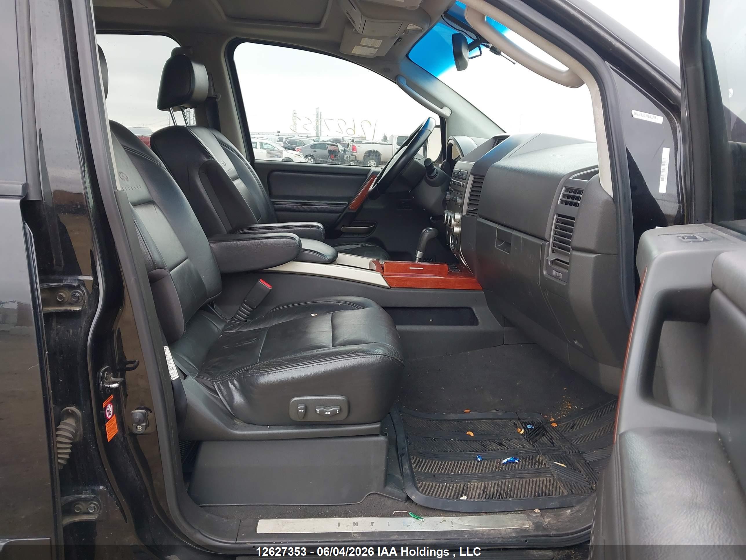 INFINITI QX56 image 5