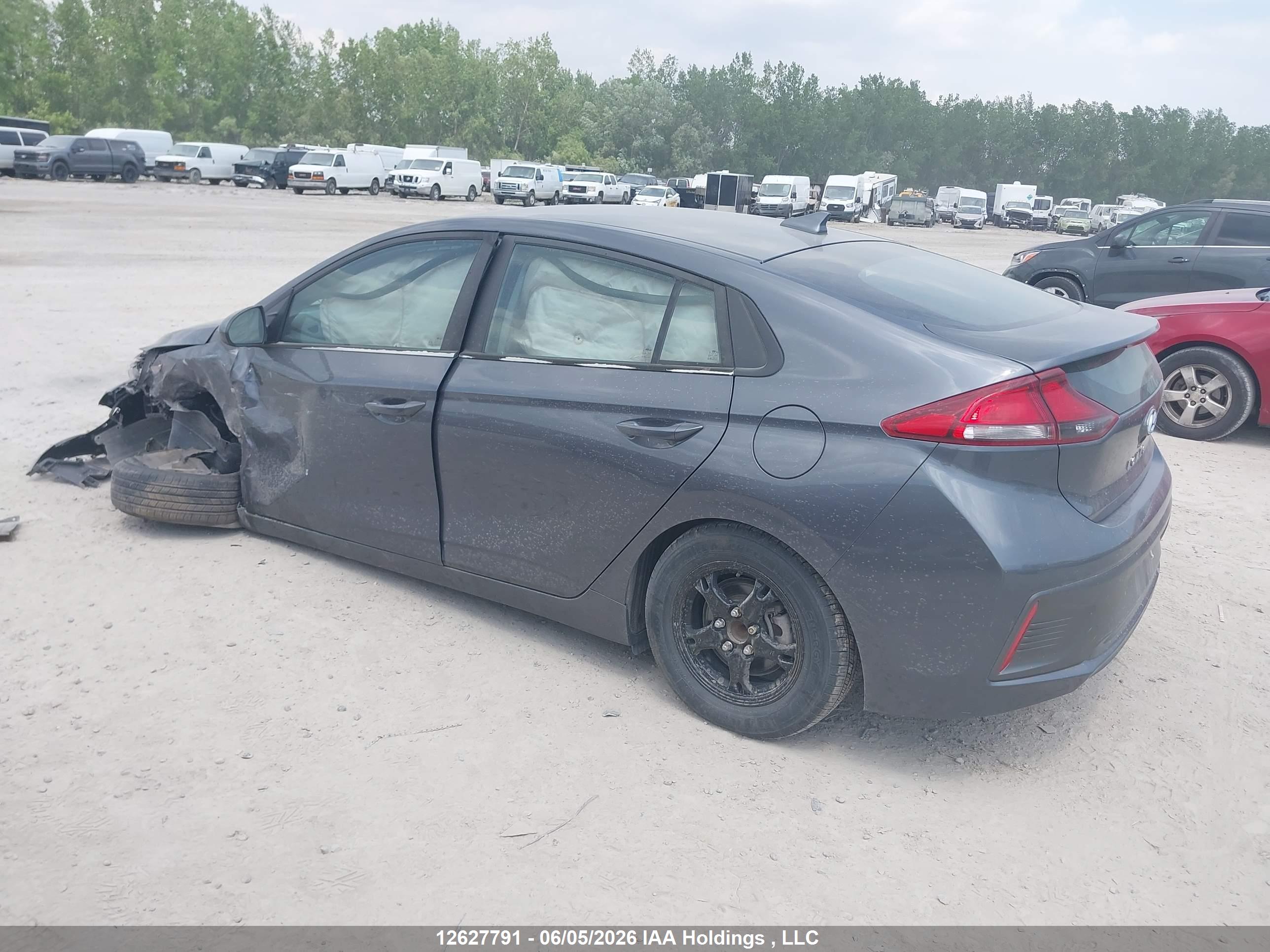 HYUNDAI IONIQ image 3