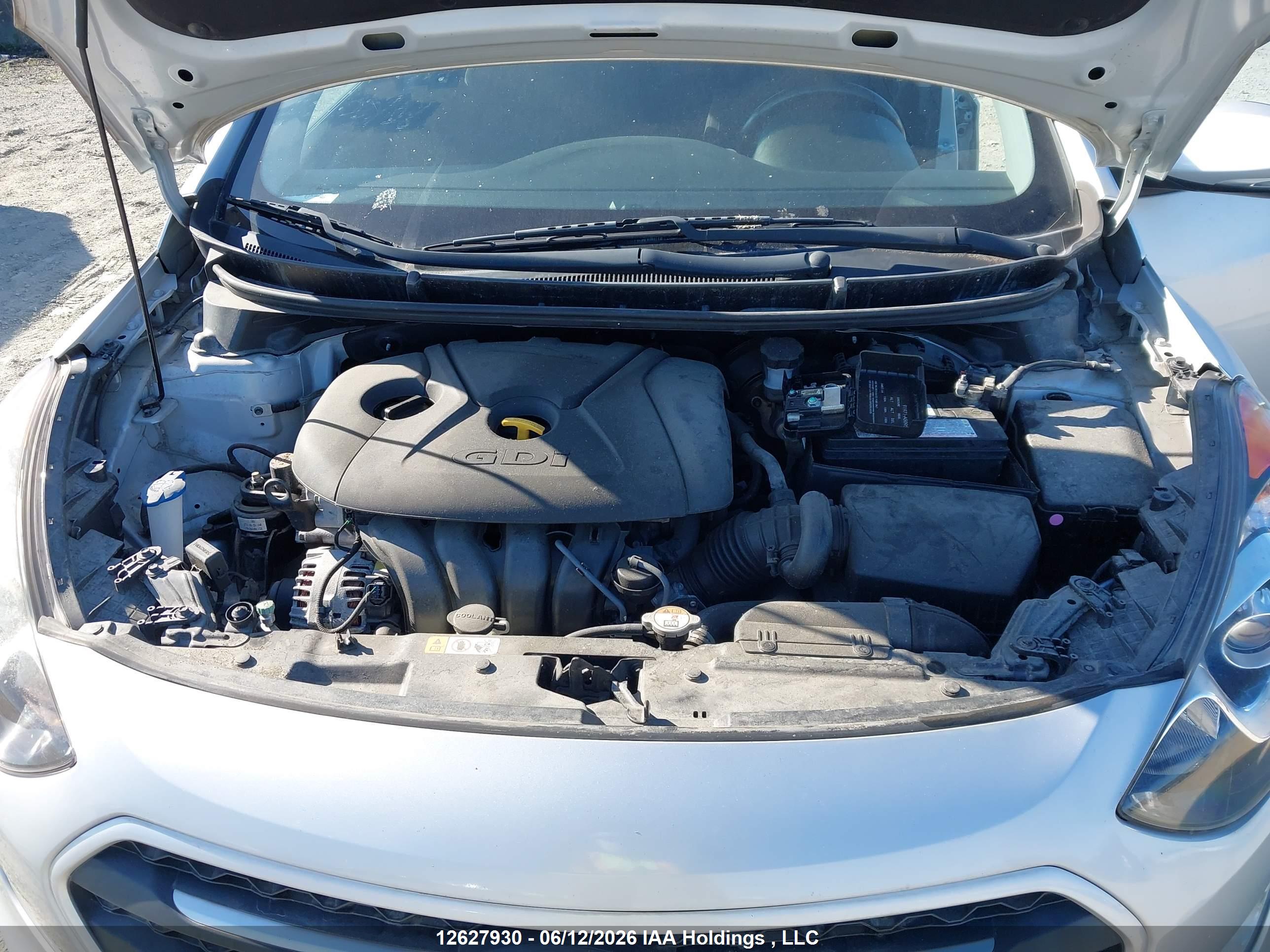 HYUNDAI ELANTRA image 10