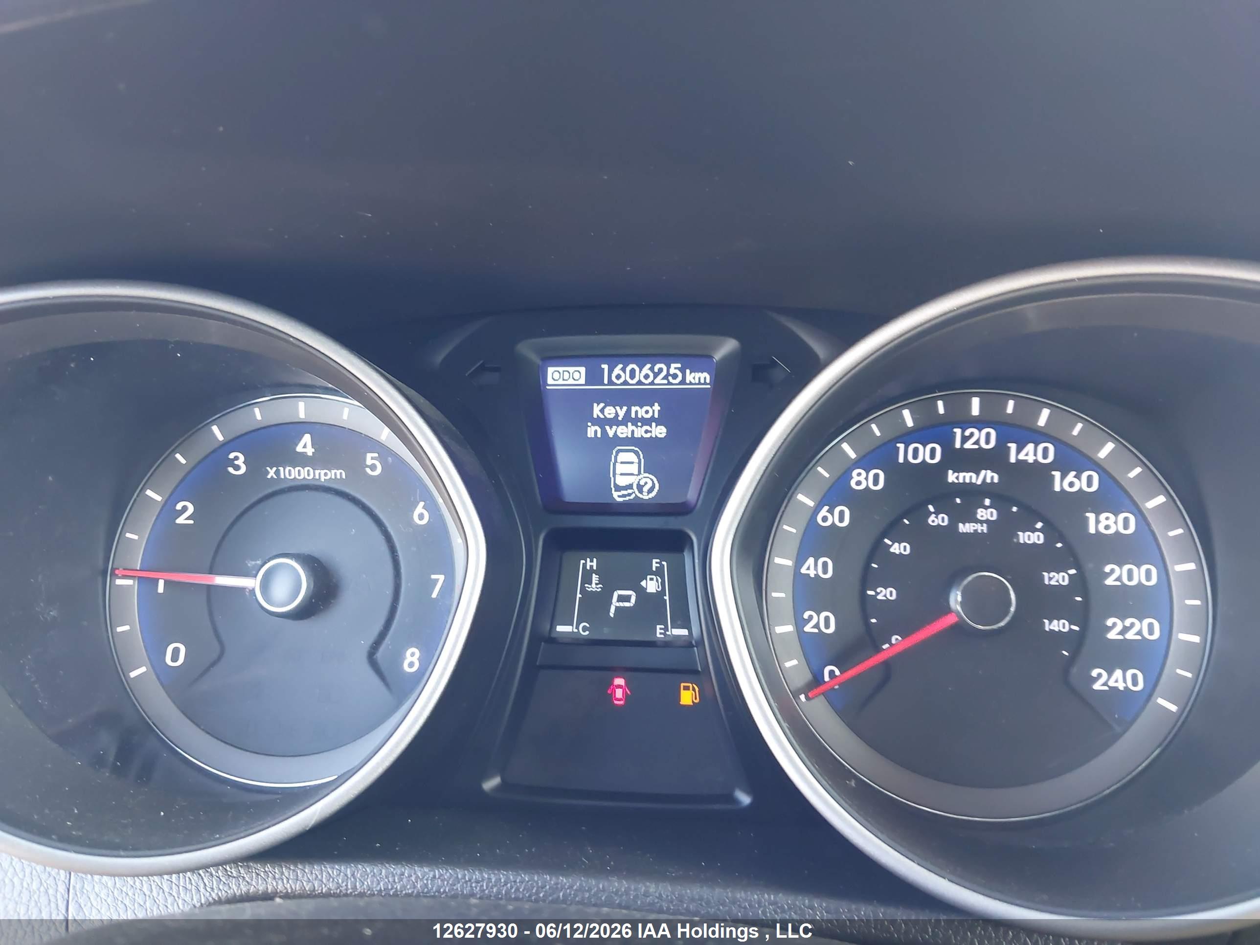 HYUNDAI ELANTRA image 7