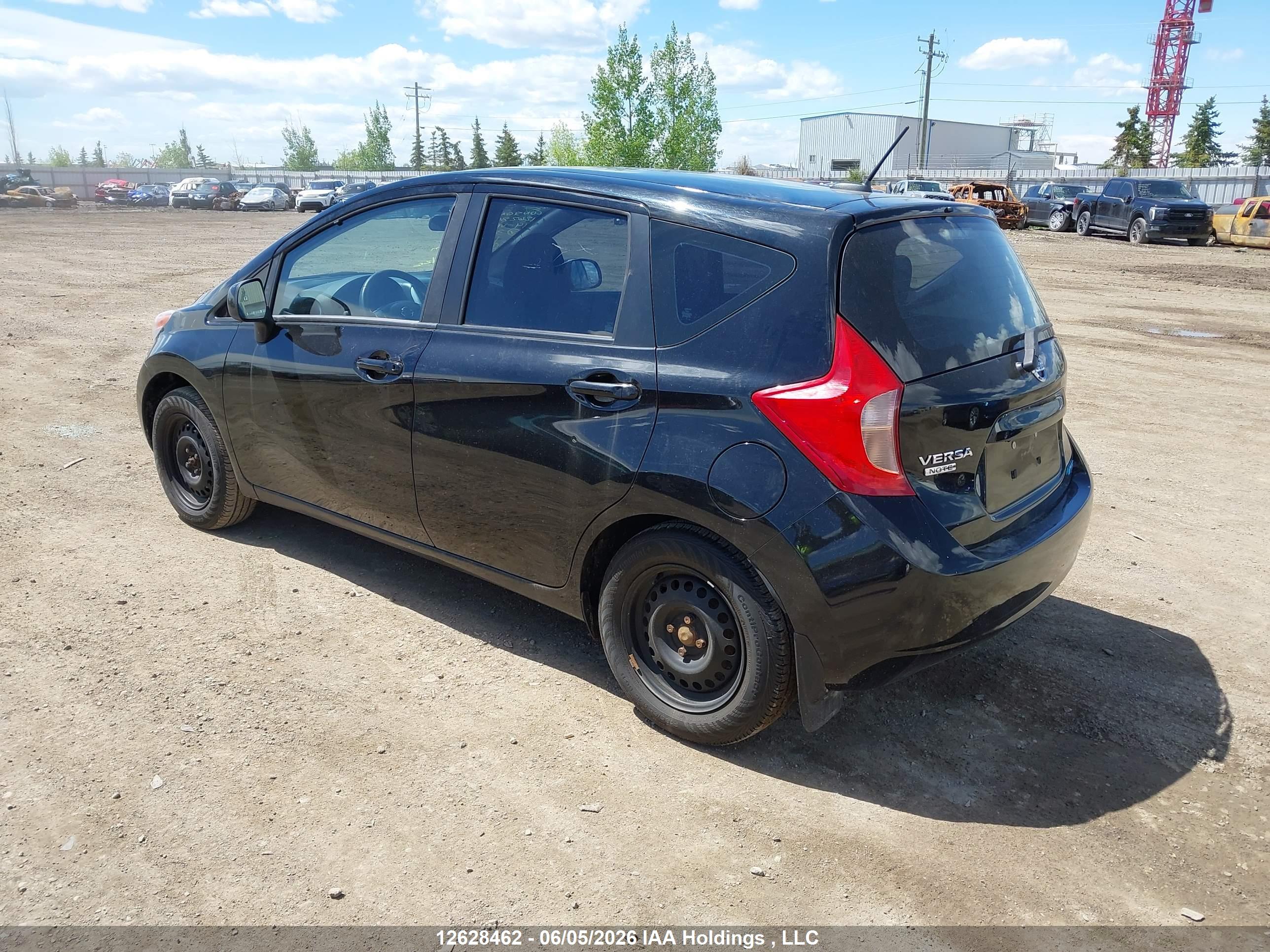 NISSAN VERSA image 3