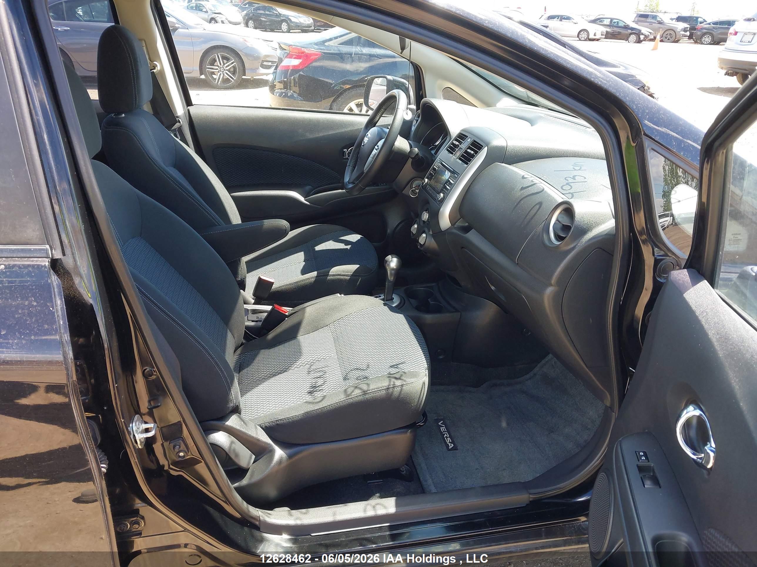 NISSAN VERSA image 5