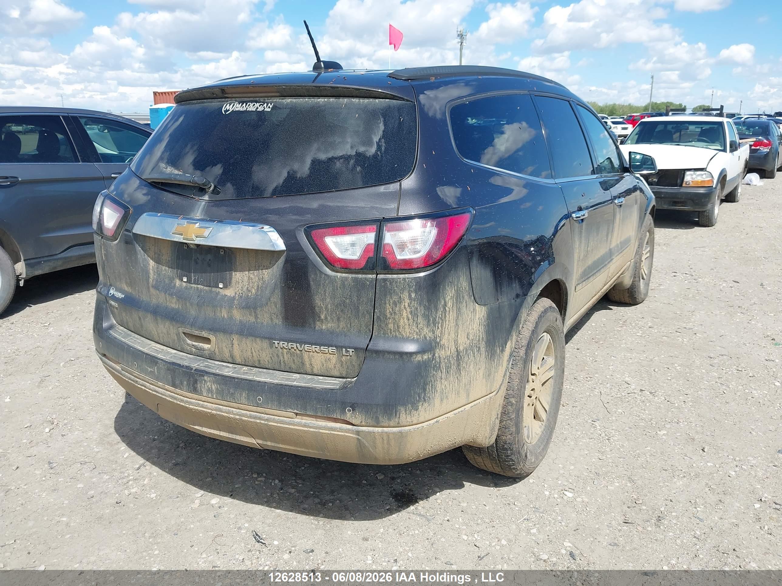 CHEVROLET TRAVERSE image 4