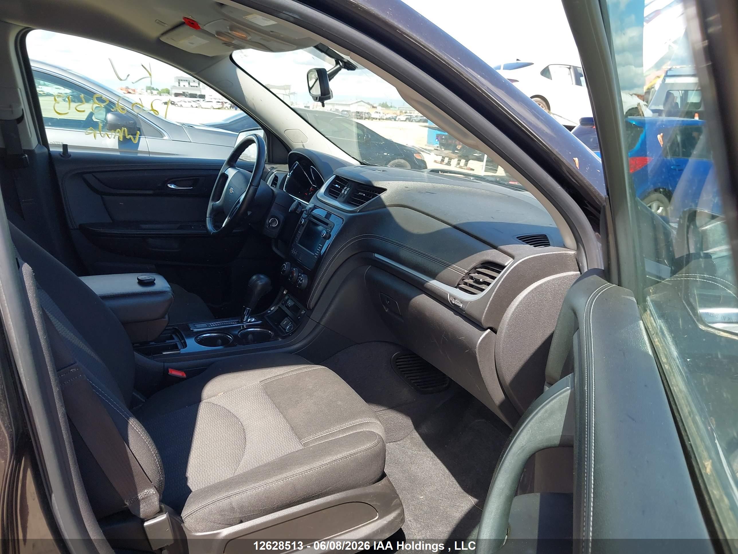 CHEVROLET TRAVERSE image 5