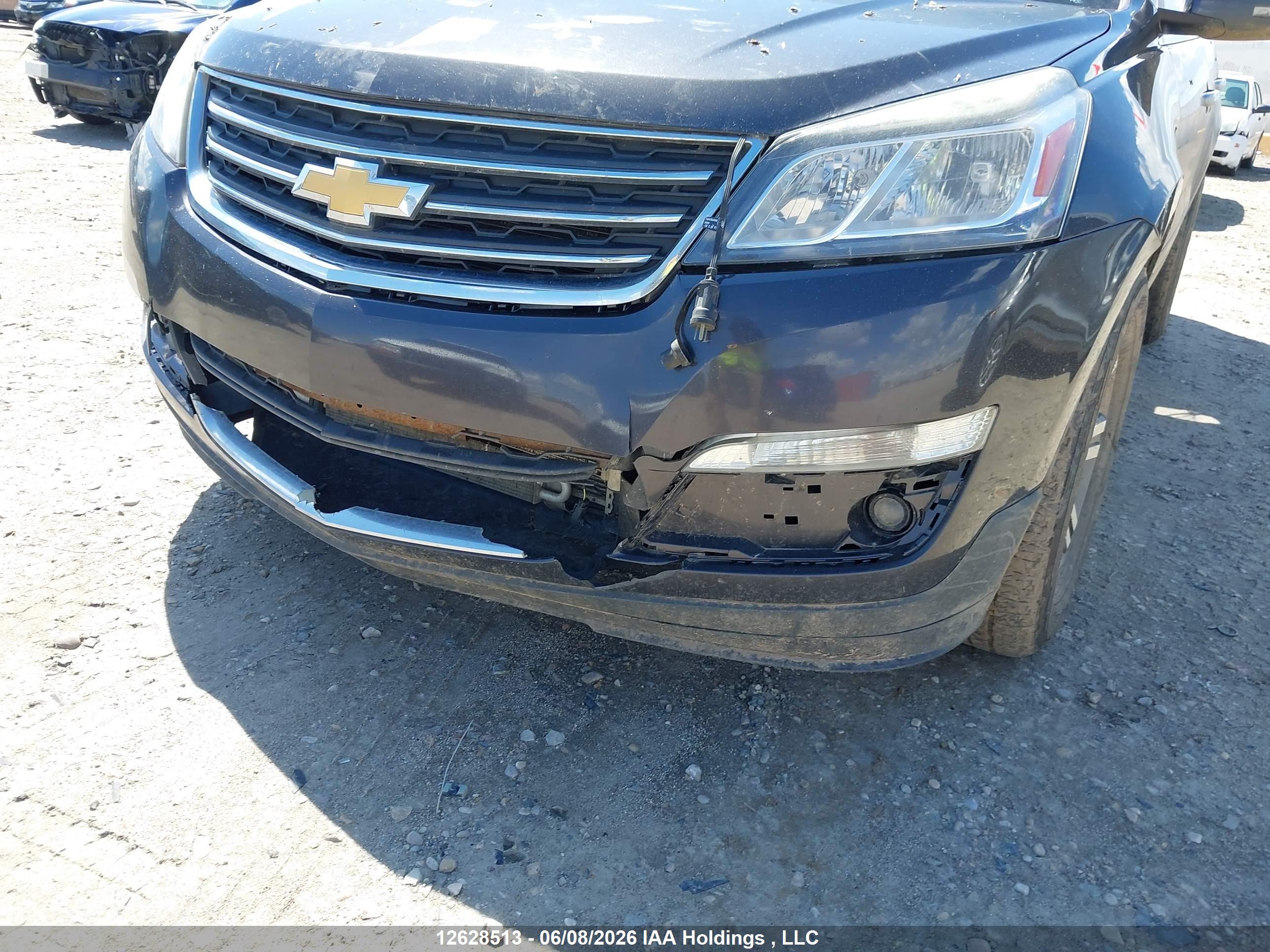 CHEVROLET TRAVERSE image 6