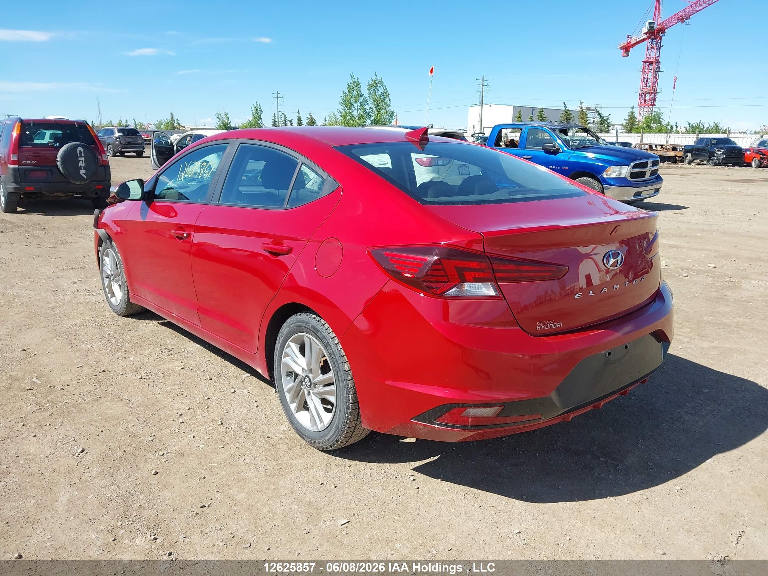 HYUNDAI ELANTRA image 3