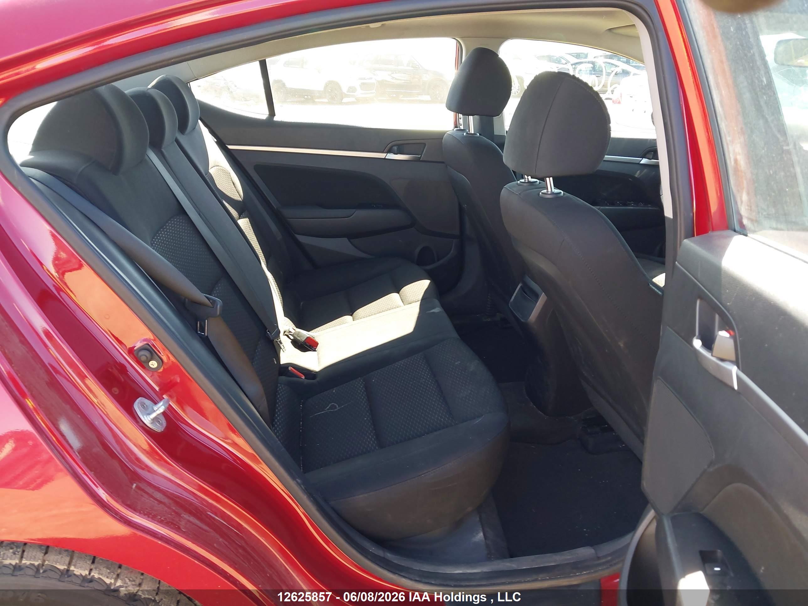 HYUNDAI ELANTRA image 8